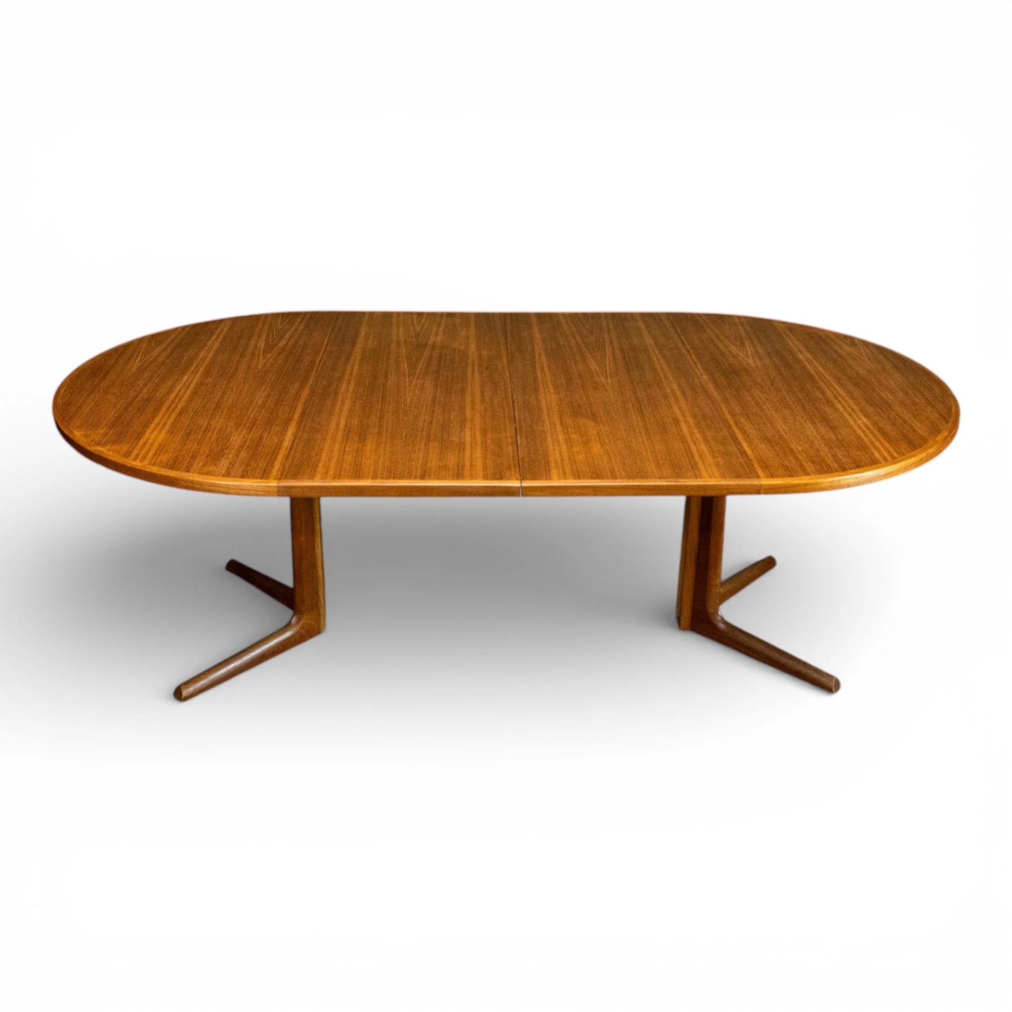 Gudme Møbelfabrik Teak Pedestal Extending Dining Table