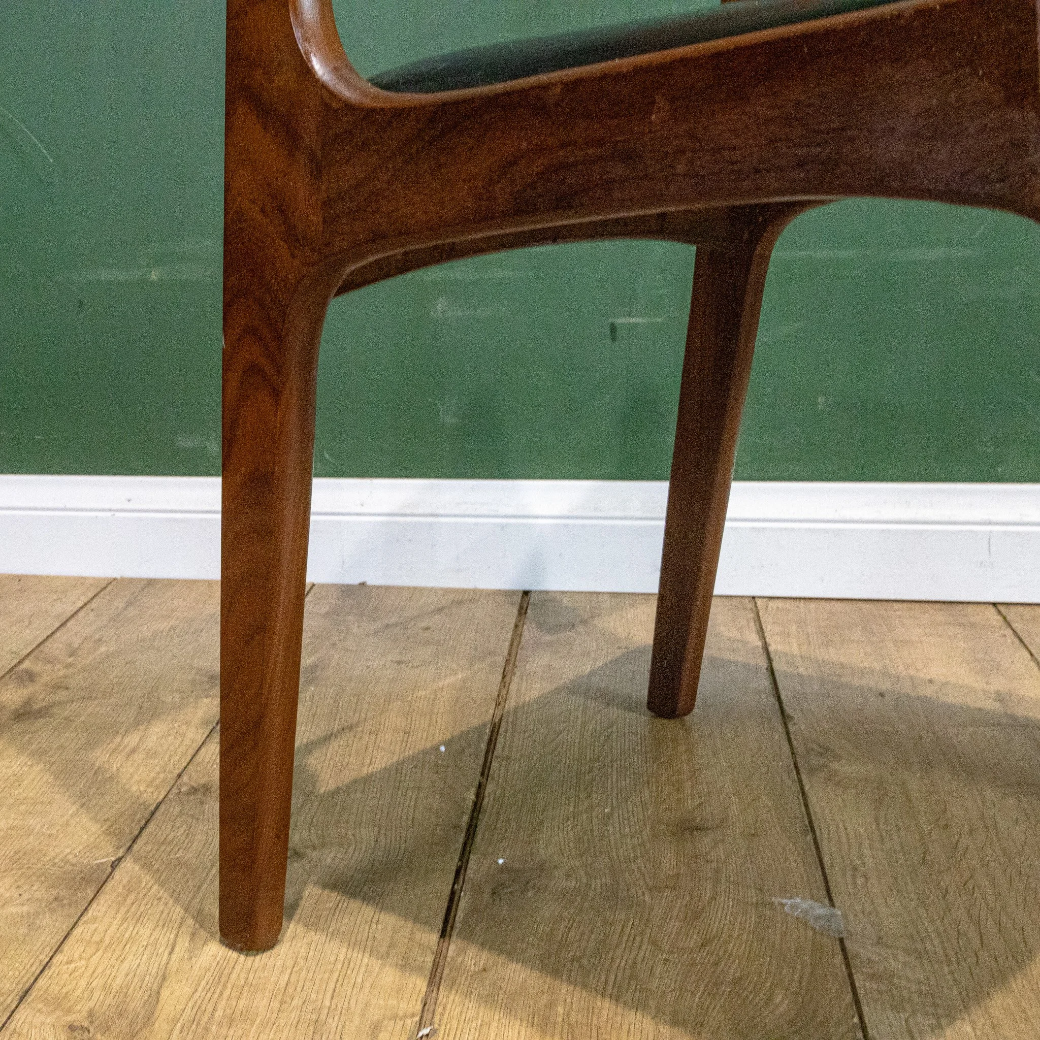 Set of 4 Mid-Century Teak Dining Chairs by R. Huber & Co