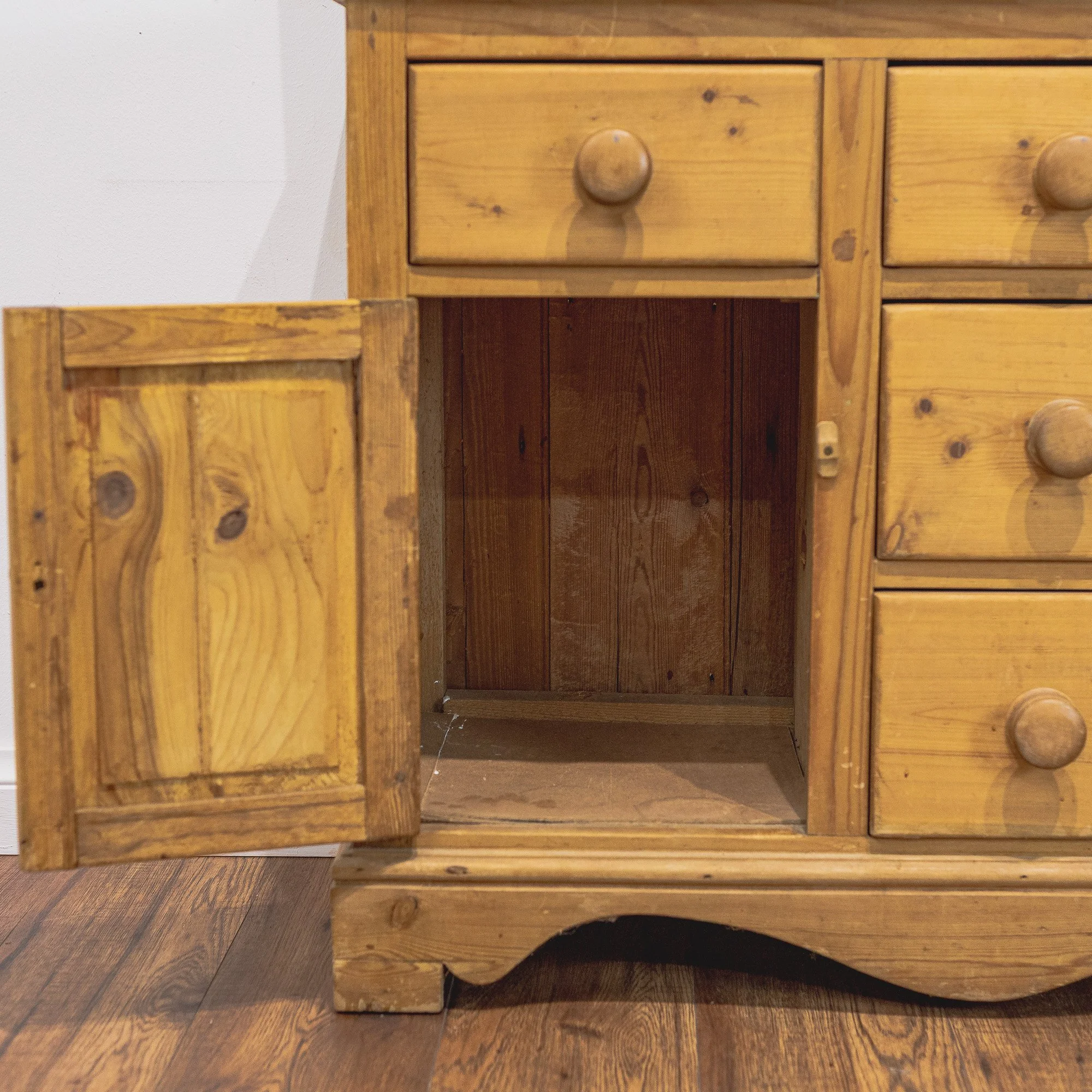 Small Pine Welsh Kitchen Dresser -7.jpg