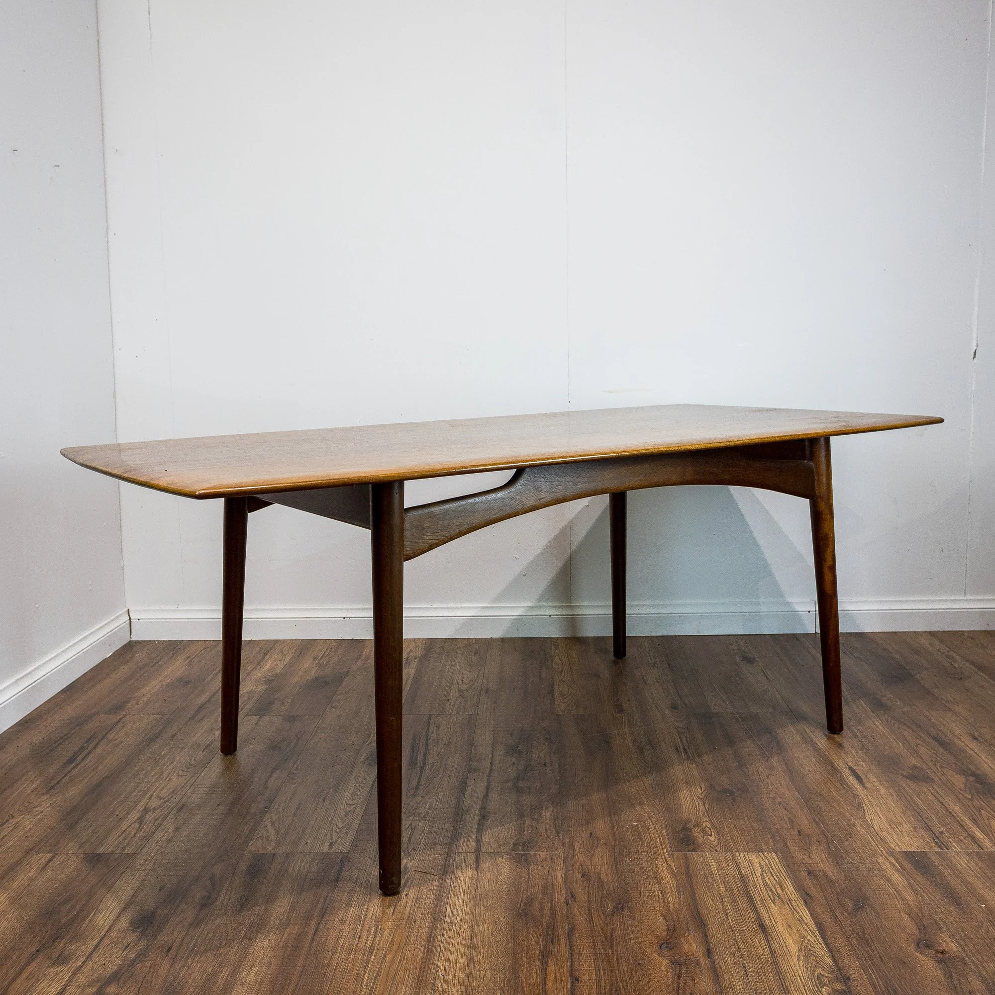 Mid Century Elegant Teak Dining Table