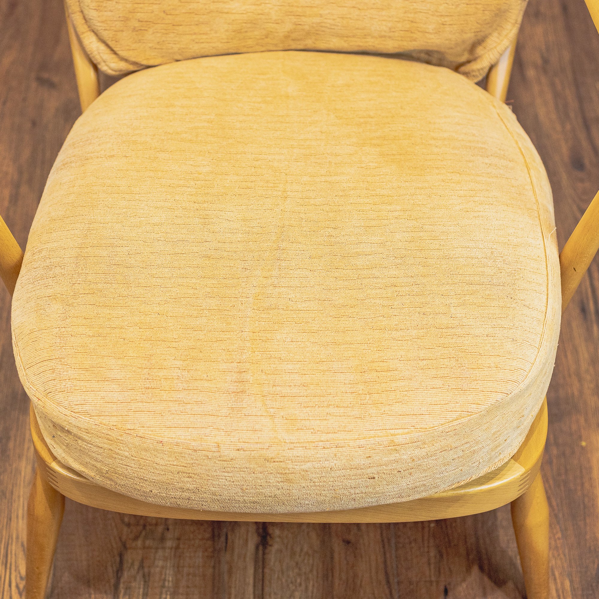Ercol Blonde Elm Windsor Model 203 Armchair -6.jpg