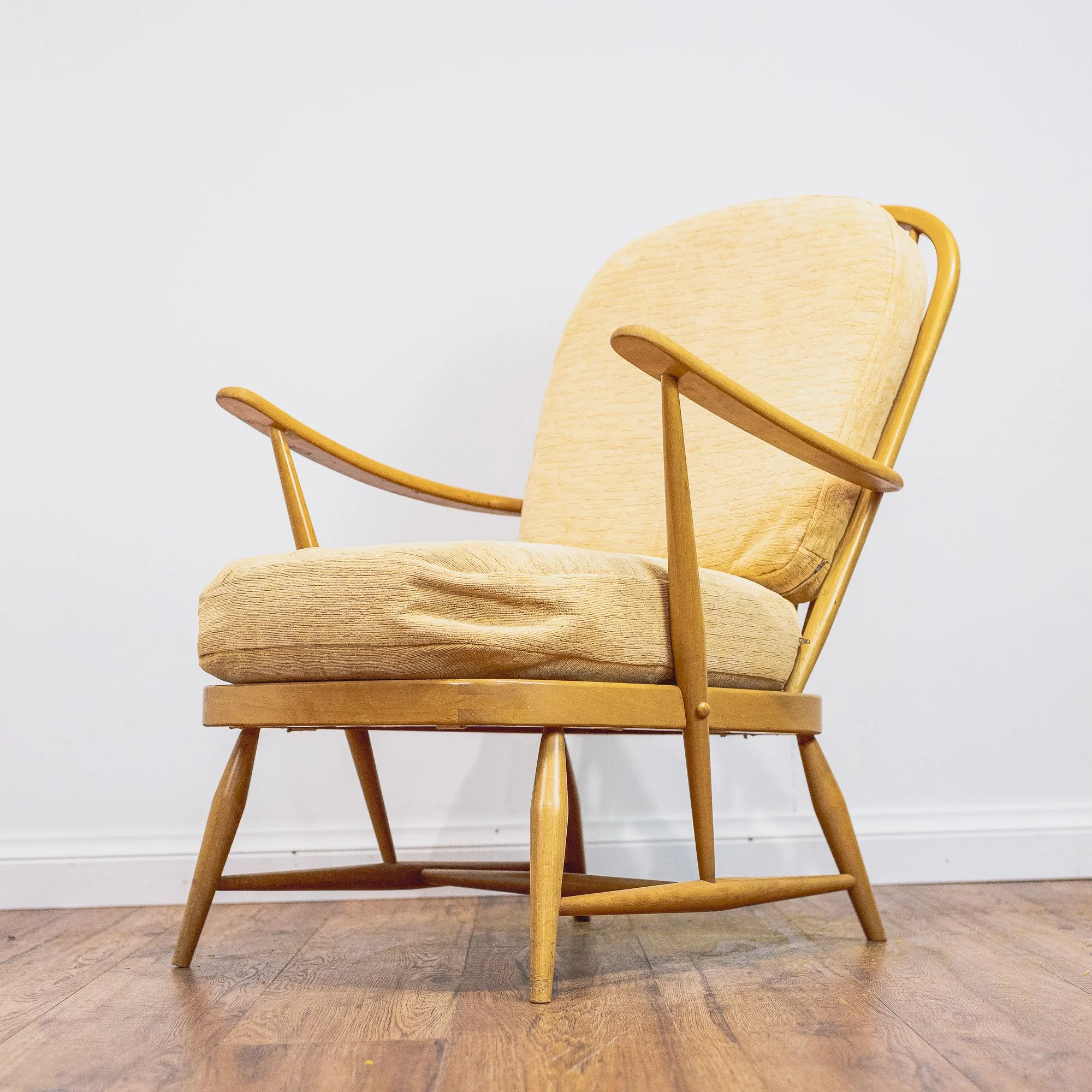 Ercol Blonde Elm Windsor Model 334 Armchair -1.jpg