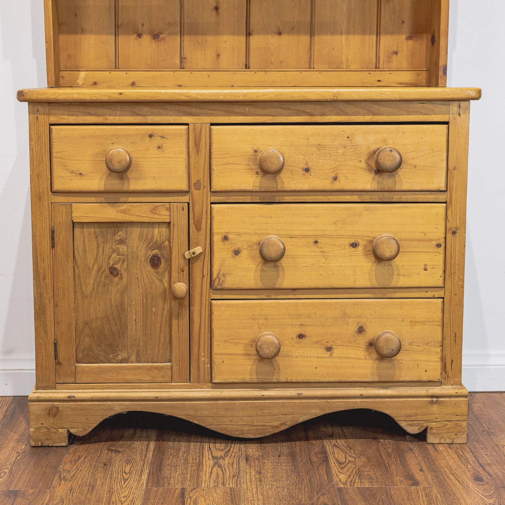 Small Pine Welsh Kitchen Dresser -3.jpg