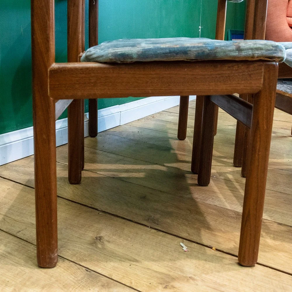 Mid-Century Teak Round Dining Table & 4 Chairs