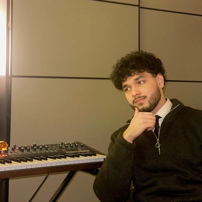 Roman Hamidi, Klavierlehrer