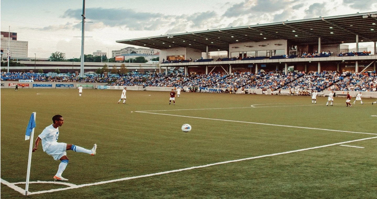 Starting off our Beautiful Places to Play in the USA series is in the heart of the country in Omaha, Nebraska. Home to Creighton University and revered by locals, the first goal ever scored here was by Clint Dempsey in 2003 for Furman University. Sin