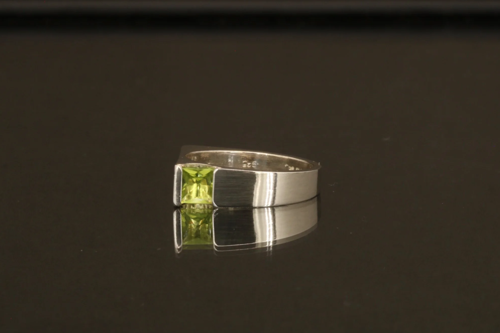 Peridot Asymmetric Ring