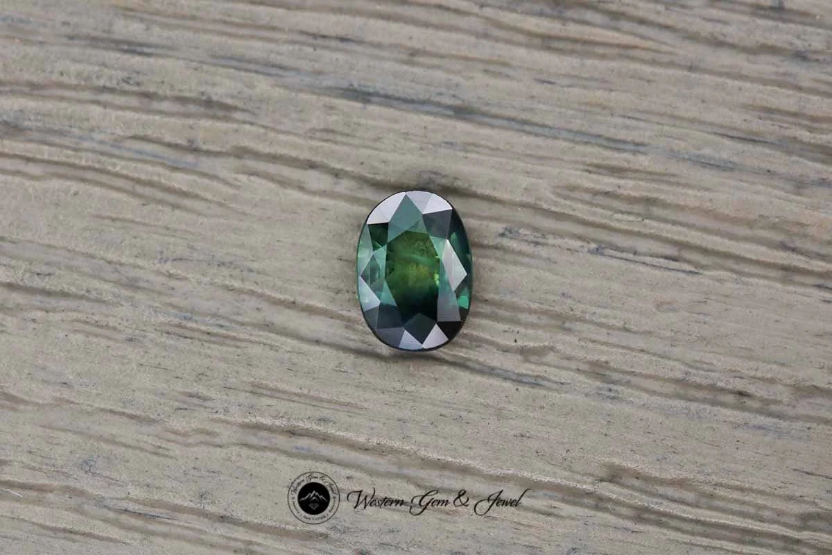 0.85 Ct Sapphire Gemstone