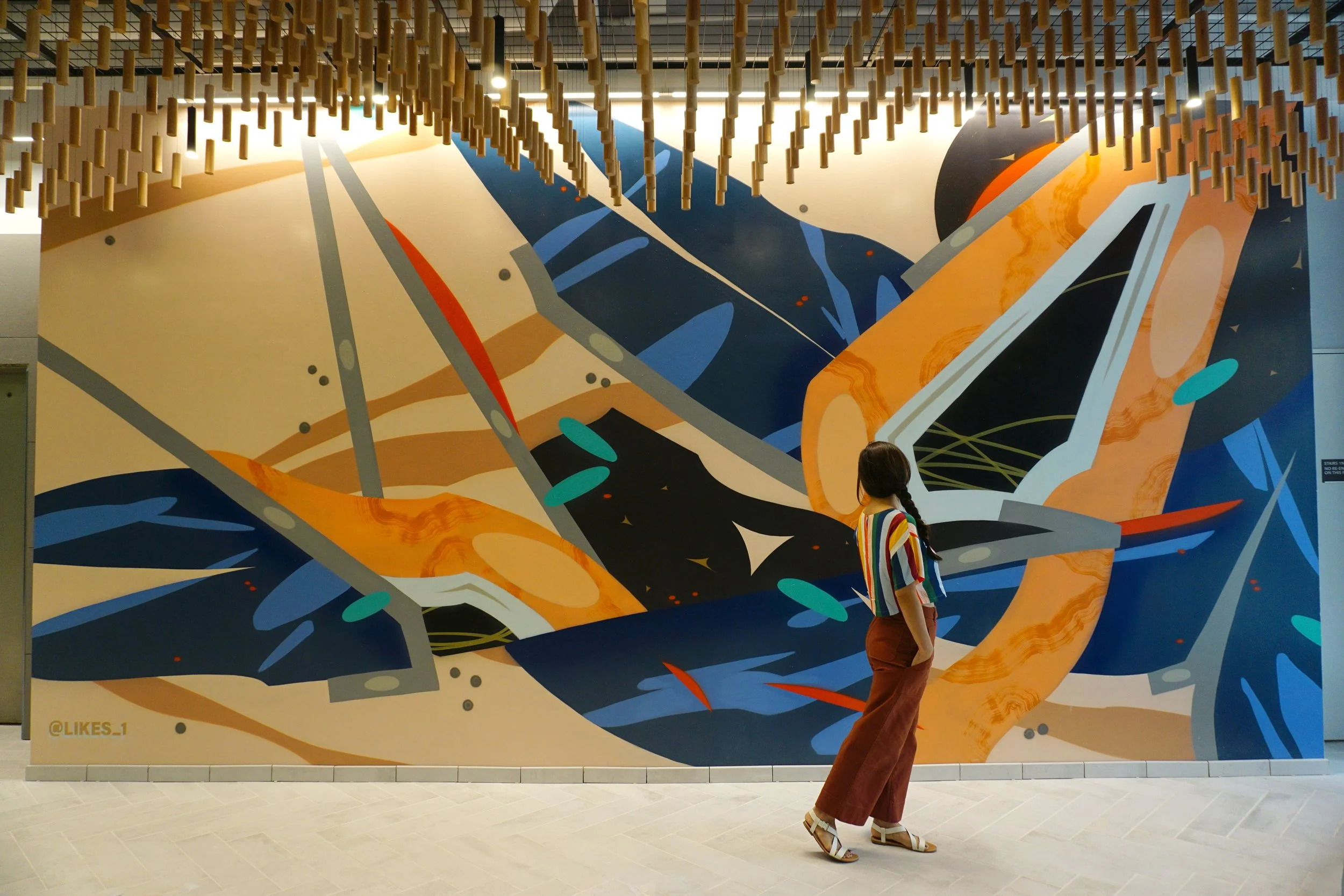 820 davis lobby mural evanston 2.jpg