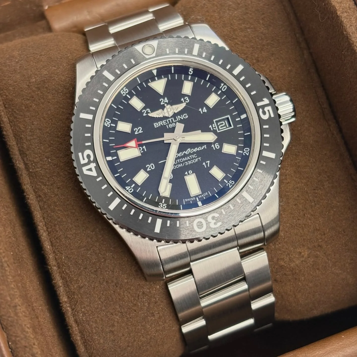 🔥SOLD🔥

Breitling Superocean
Model Y17393
Year 2019
Automatic movement 
Stainless steel case and bracelet
44mm case
Black baton dial, black bezel
Watch, inner and outer box, hang tag, booklets an warranty card

Watch has been serviced, case and bra