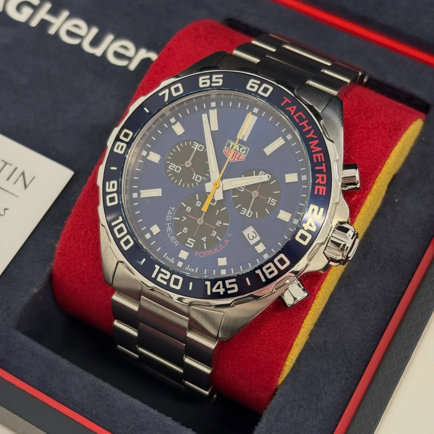 &pound;1200 💸

Tag Heuer Formula 1
Aston Martin Redbull Limited Edition&nbsp;
Model CAZ101AB
Year 2021
Chronograph Quartz movement
Stainless steel case and bracelet
43mm case

Watch, inner and outer box, booklets, extra links, extra travel case
New 