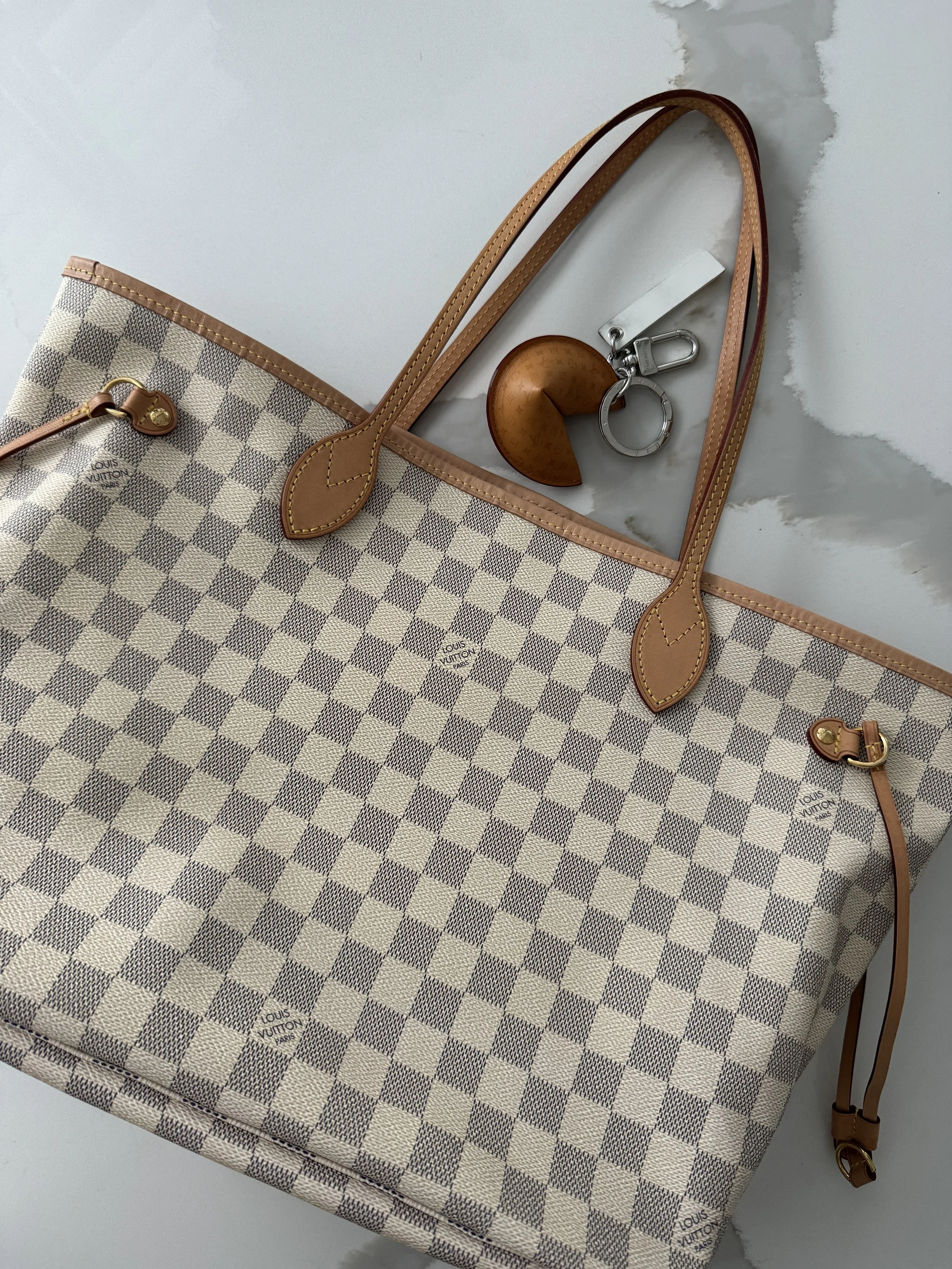 Louis Vuitton 2019 Neverfull MM in Damier Azur