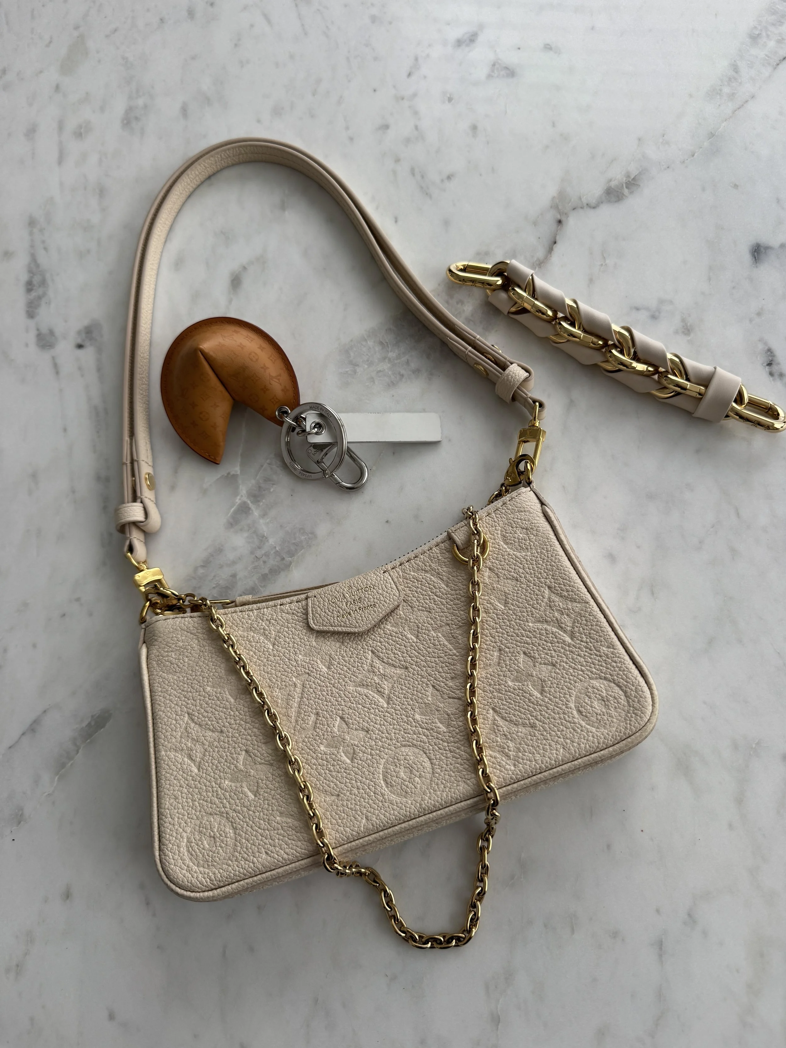 Louis Vuitton Easy on Pouch in Cream w/gifts