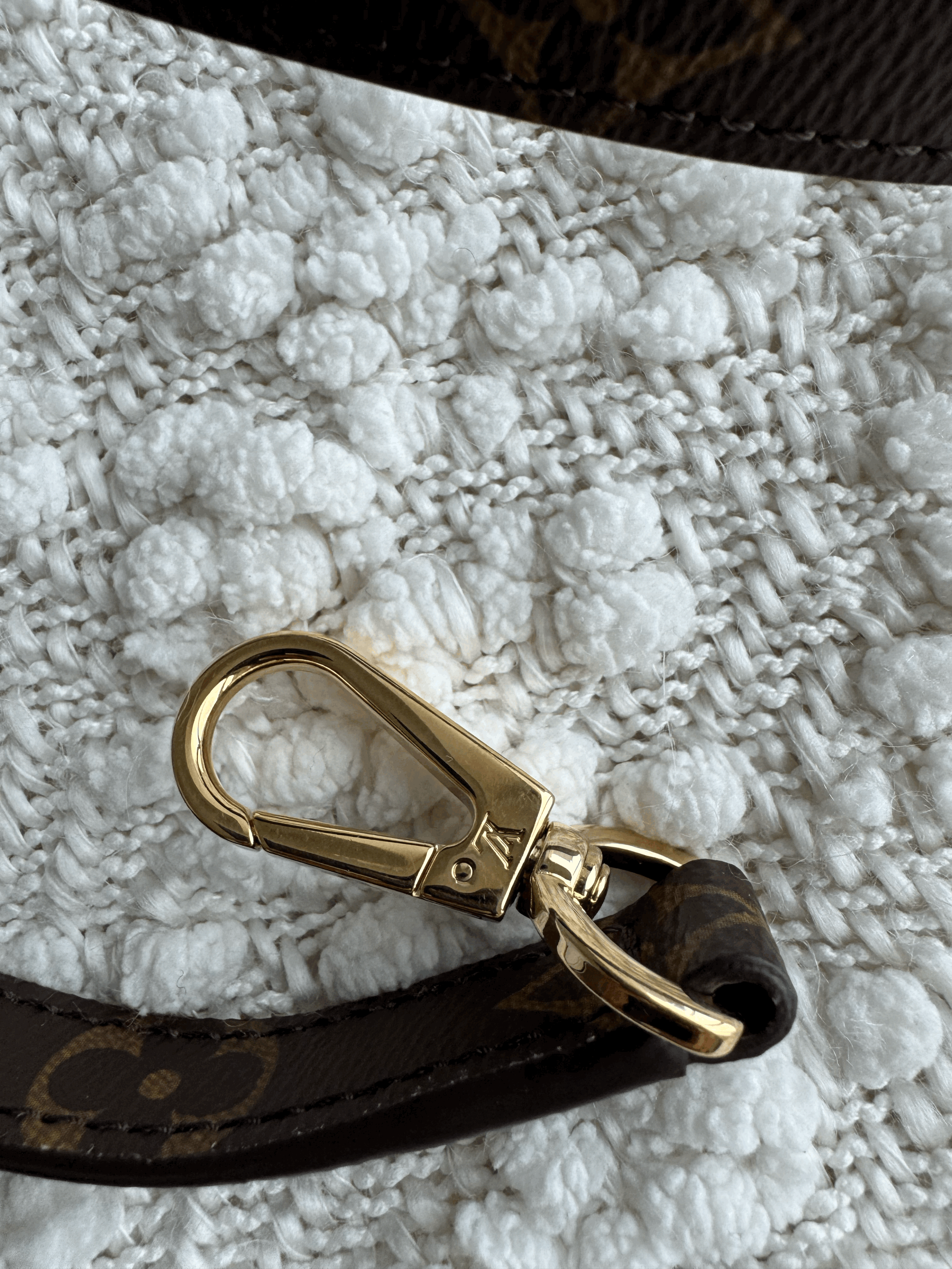tempImagewB1wpw.gif