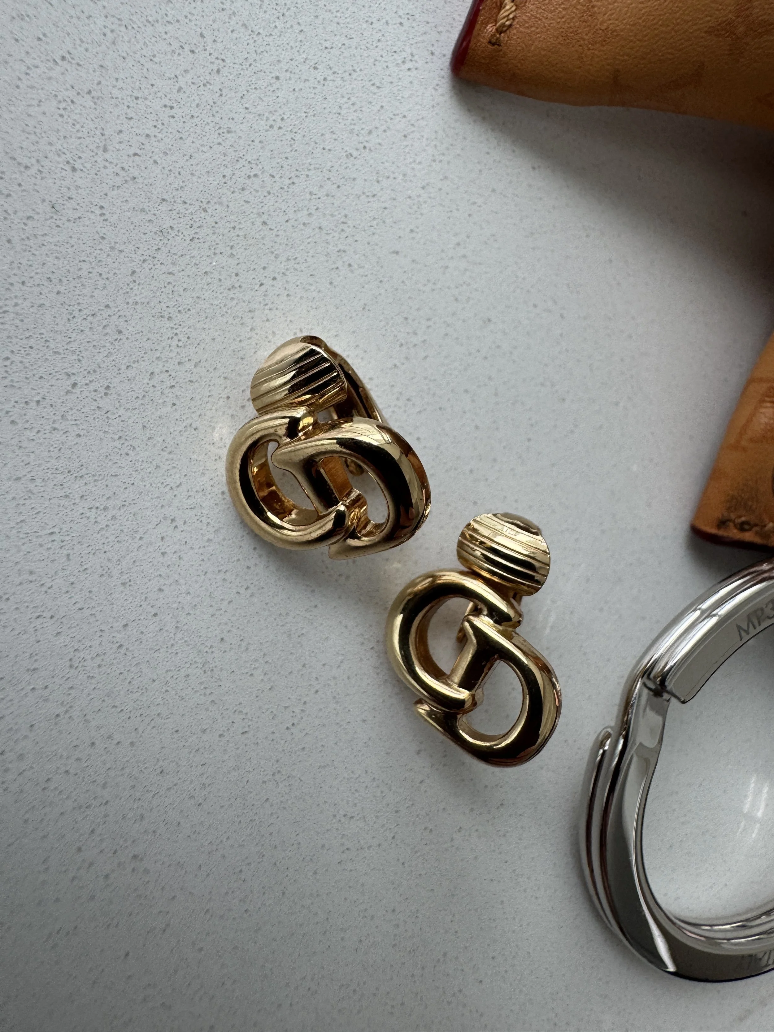 Christian Dior Clip on earrings