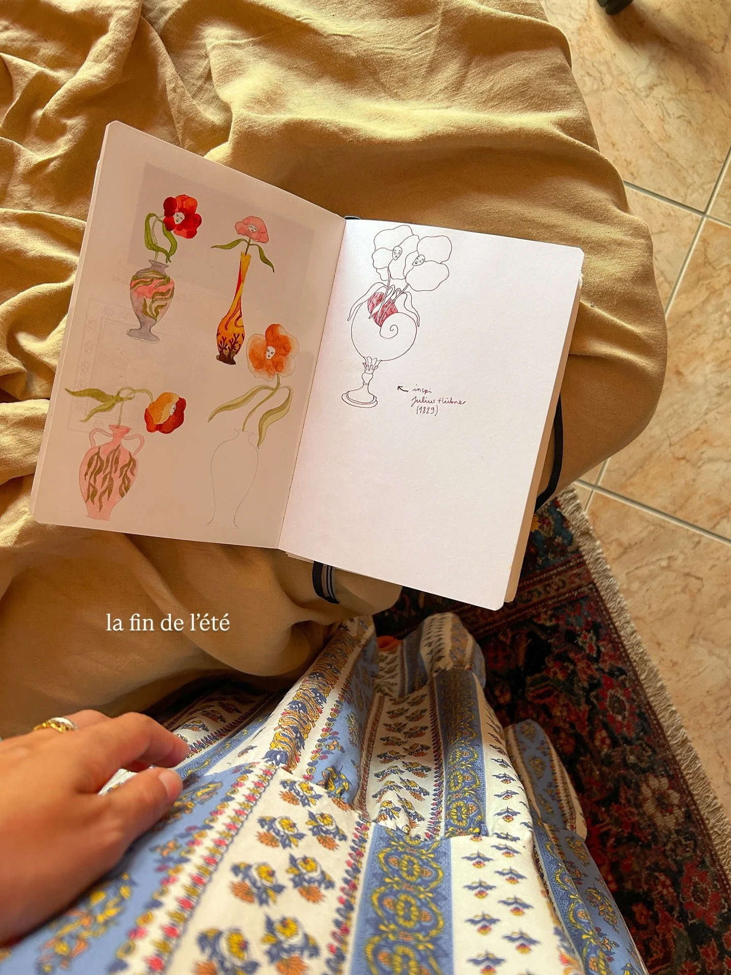et les couleurs qui vont avec 🥀 je vous montrerai ces pages de plus pr&egrave;s

#carnetdecroquis #peintureaquarelle #carnetaquarelle #coquetteinterior #journaldevoyage #cottagecoreart #whimsicalillustration