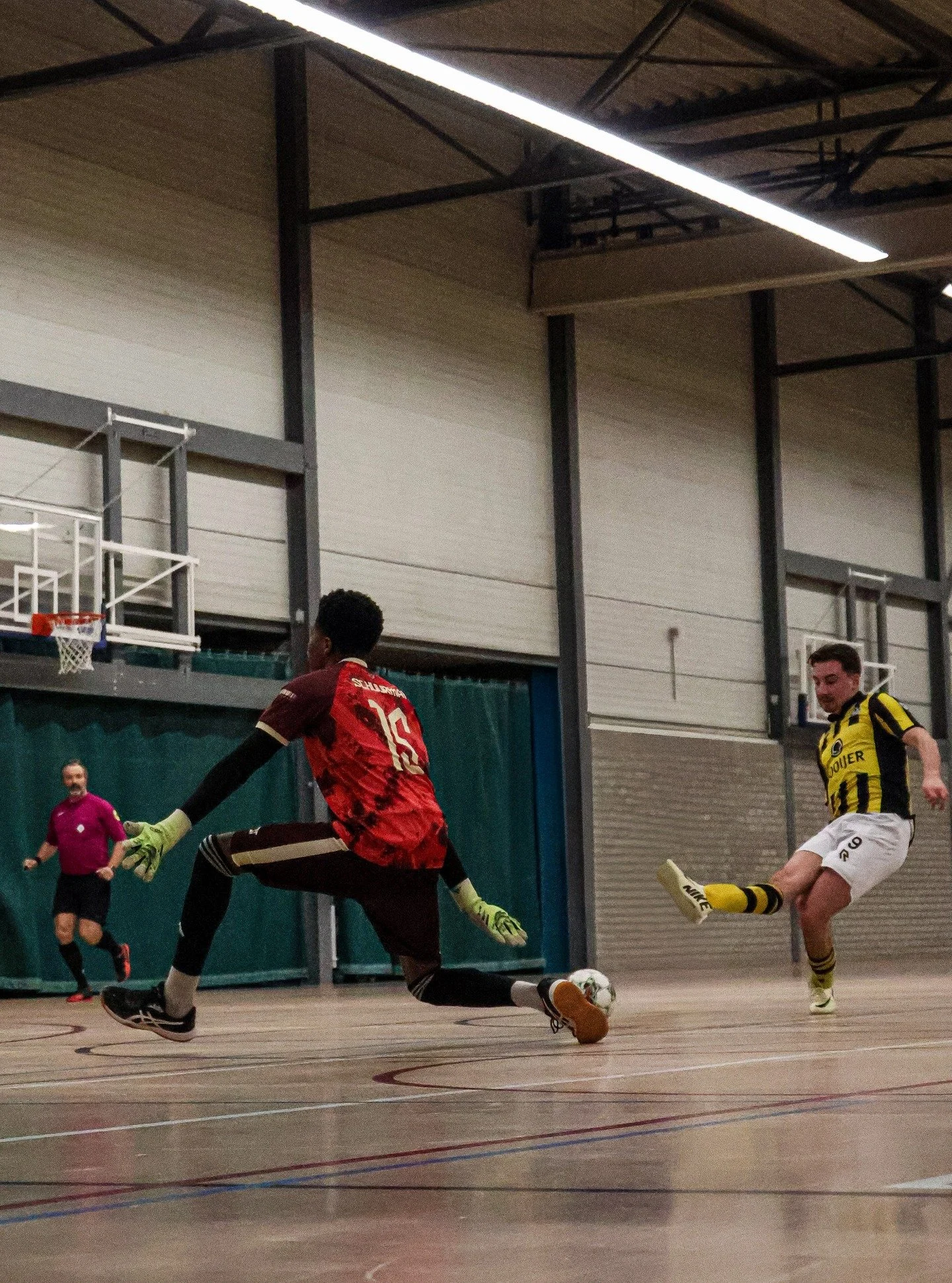 📸Matchday Moments: Playmind Sports 1⚔

Highlight: Debut for Jordan (15) 🧤
 
📸Shots by @by._joshh 

#playmindsports #playmind #futsal #amsterdam