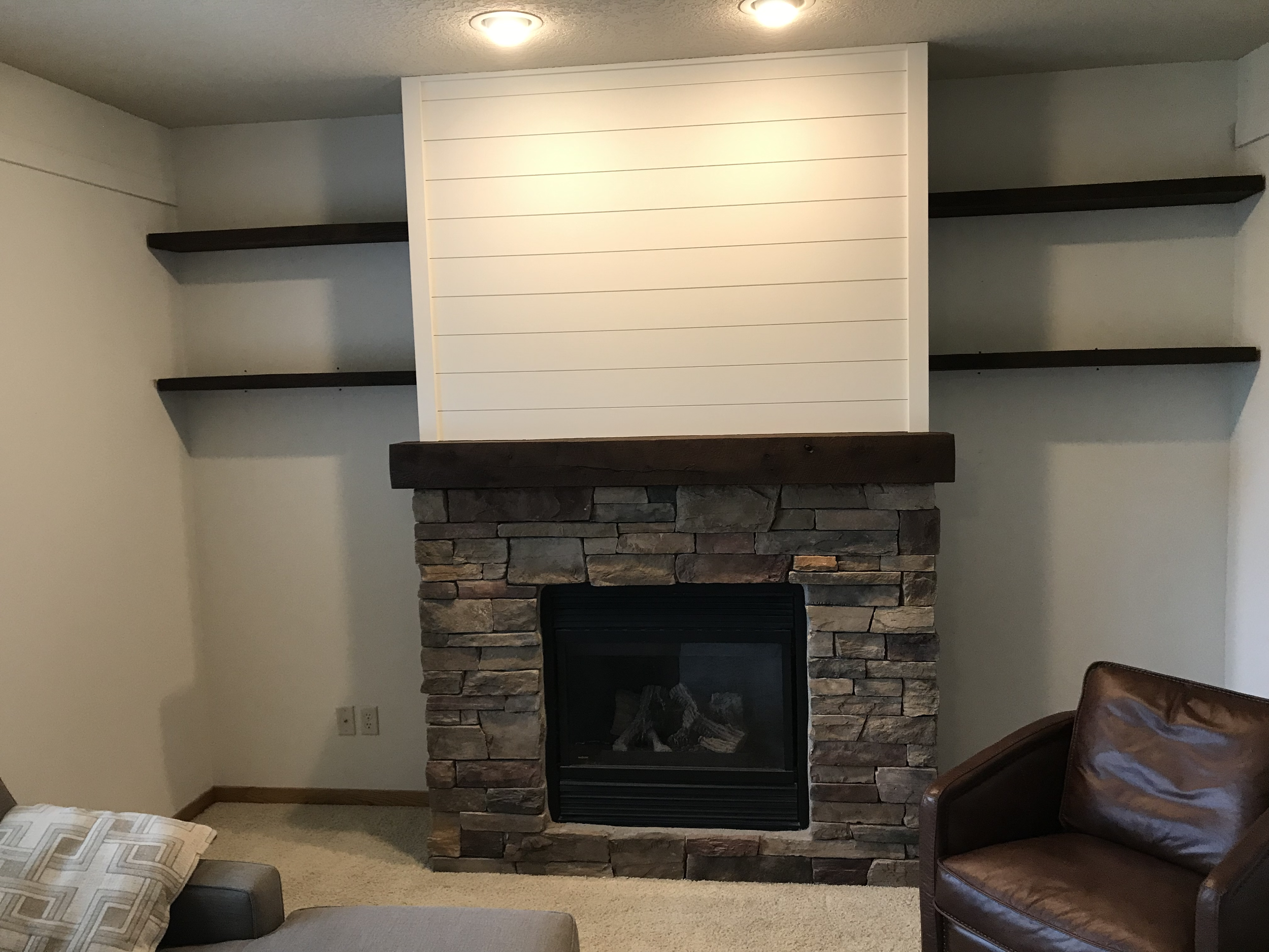 Mantel and shelves 1.png