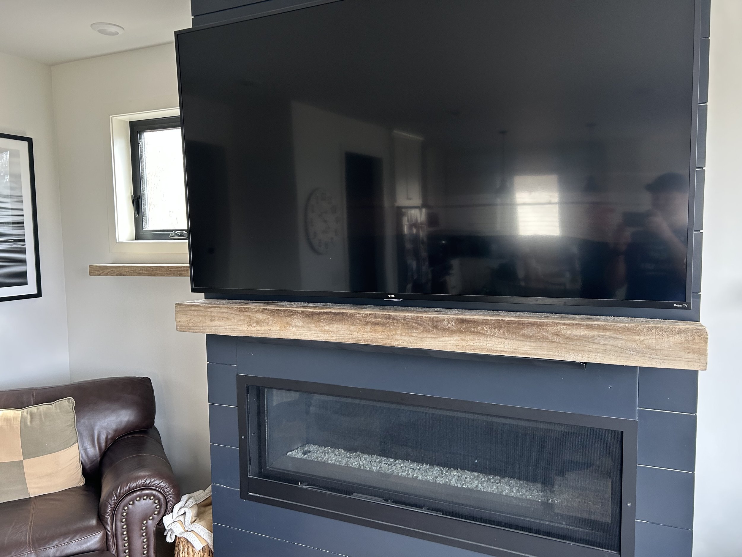 Mantel and left Floating Shelf.jpg