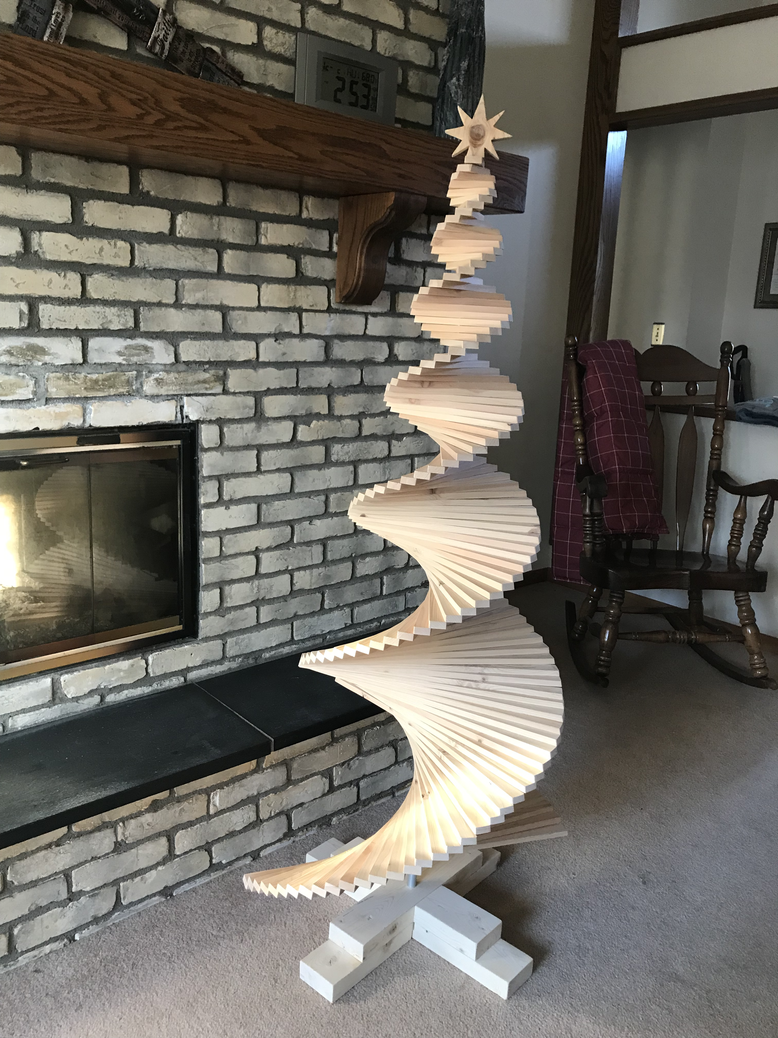 Spiral Tree by Fireplace.png