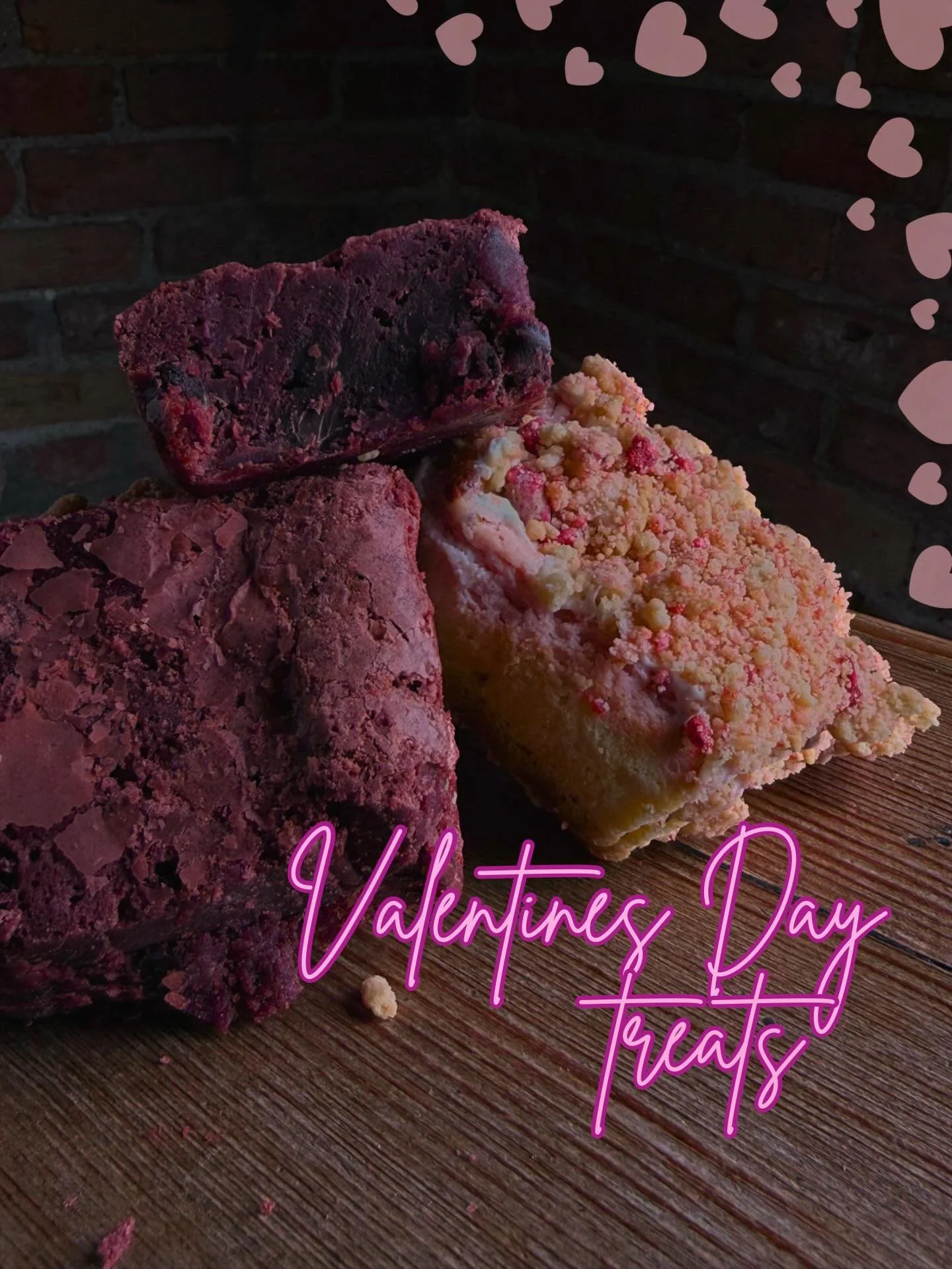 Valentine&rsquo;s day treats are here! 💗🤍❤️

 Red Velvet Brownie &hearts;️💋🍫
Strawberry Shortcake Cheesecake🍓🍰