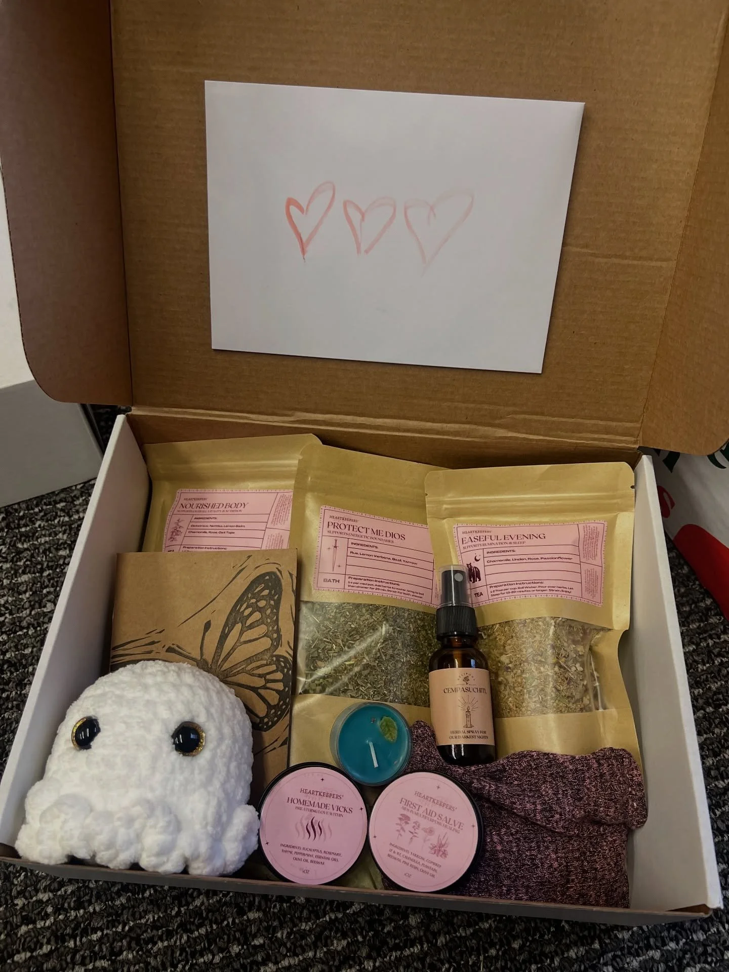 First round of herbal packages going out this week to families! We were able to get 17 out! Hoping to bring this to more families soon. 🌸

Small birthing offerings went out to birthing folx as well! 🌸

Thank you to the community for your donations 