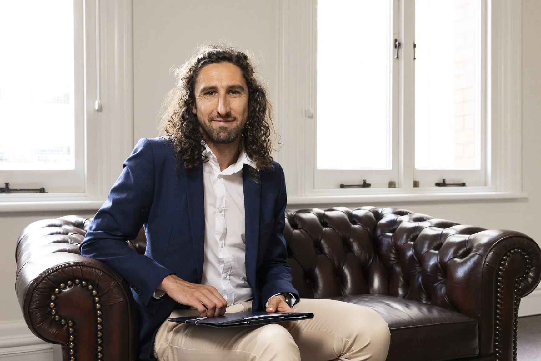 Relationship Therapist Angus Ling — Robertson & Ling