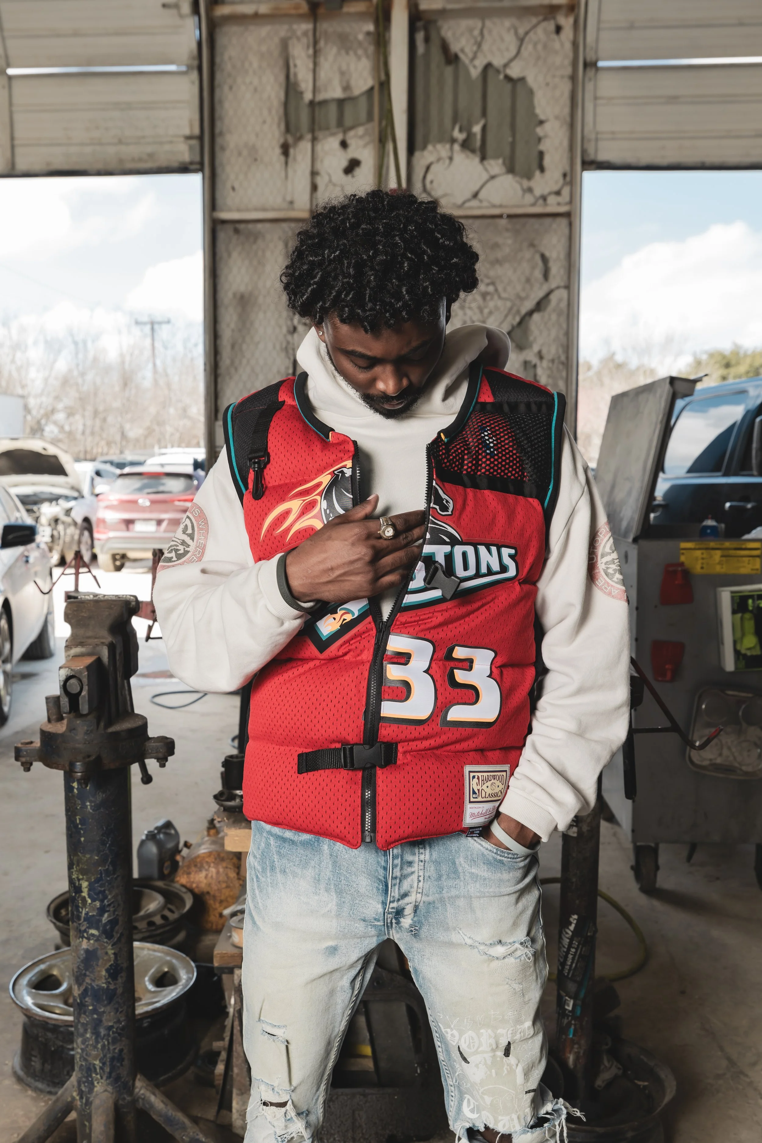 002KS_PistonsVest-46.jpg