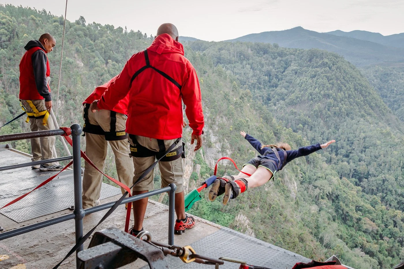 Bloukrans-Bridge-Bungee-11.jpg