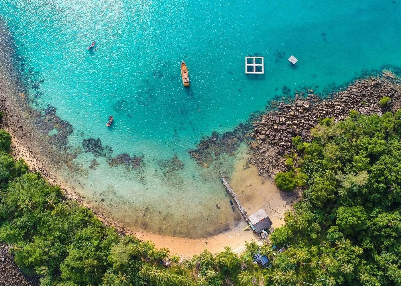 islands hopping.jpg