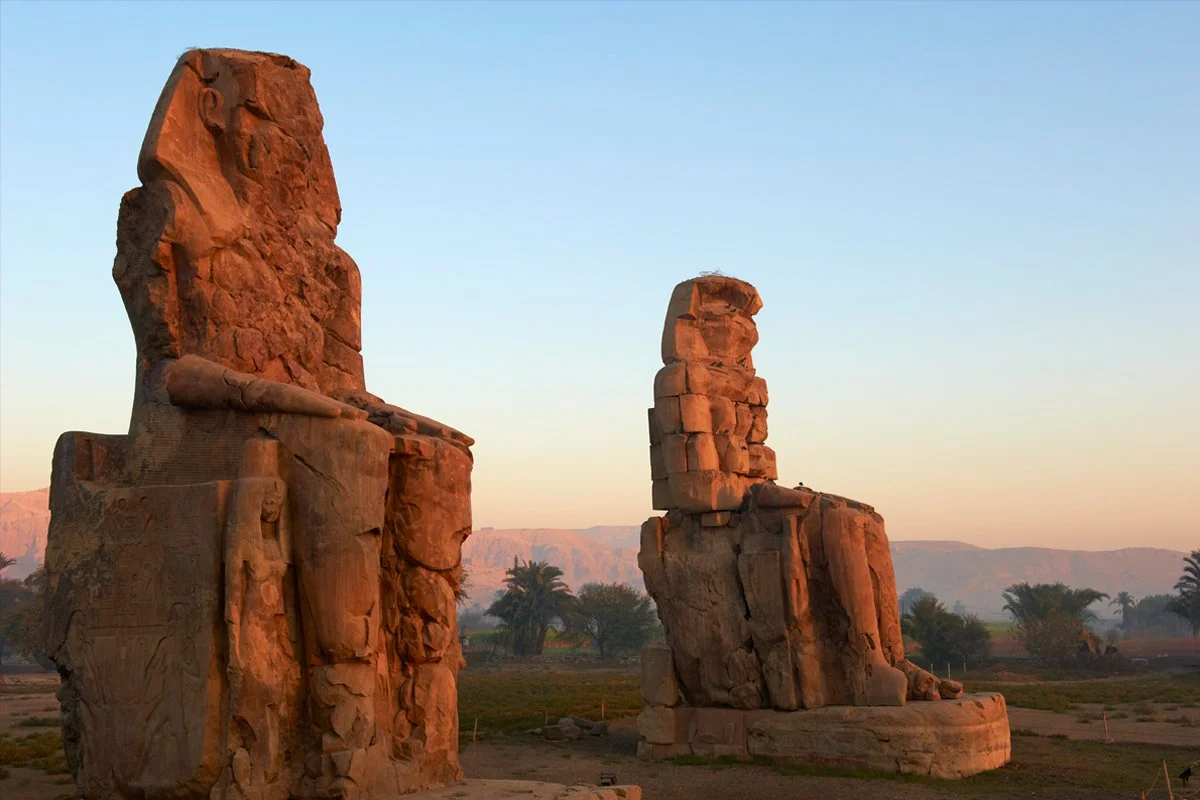 colossi-memnon-1200x800.jpg