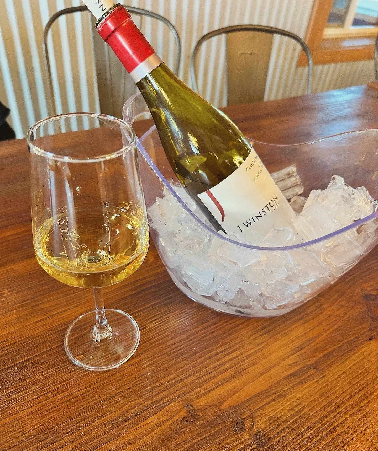 We’re live at J Winston Winery! πΆ Join me from 2-5pm for the perfect Sunday afternoon.