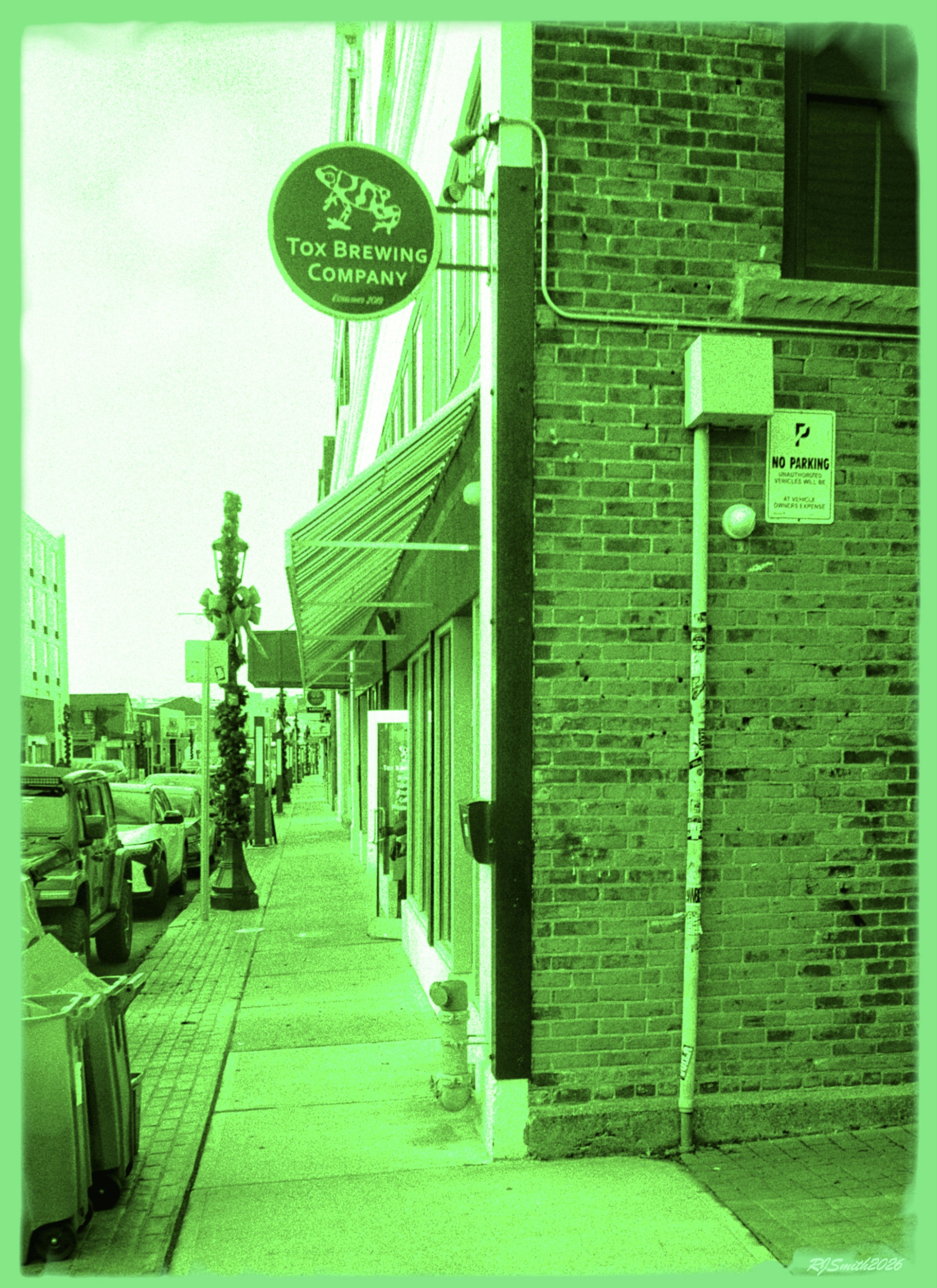 1421AC016 copyTOX  (Panda 400) 8X11 A7475392.jpg