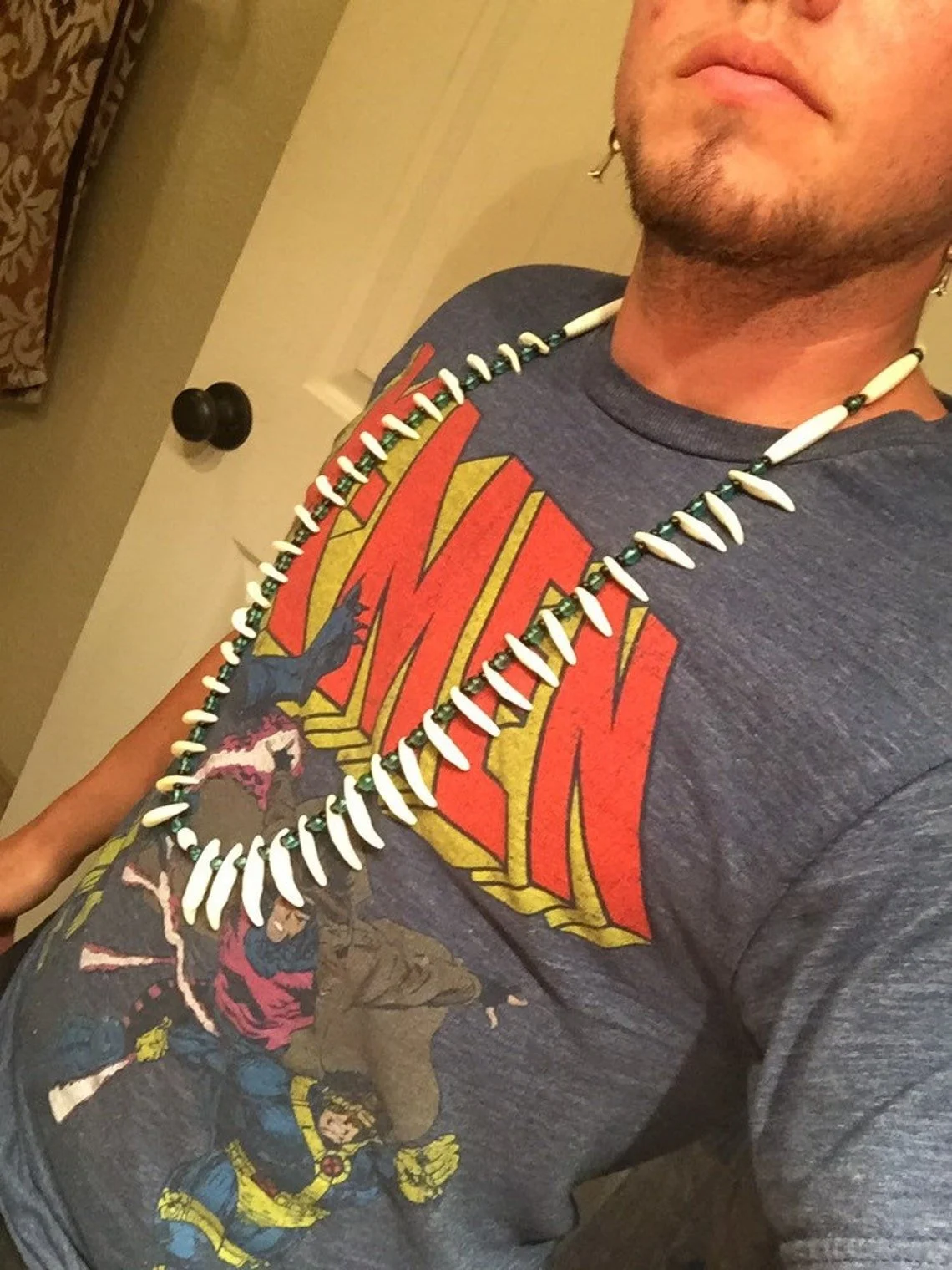 Coyote tooth necklace4.jpg