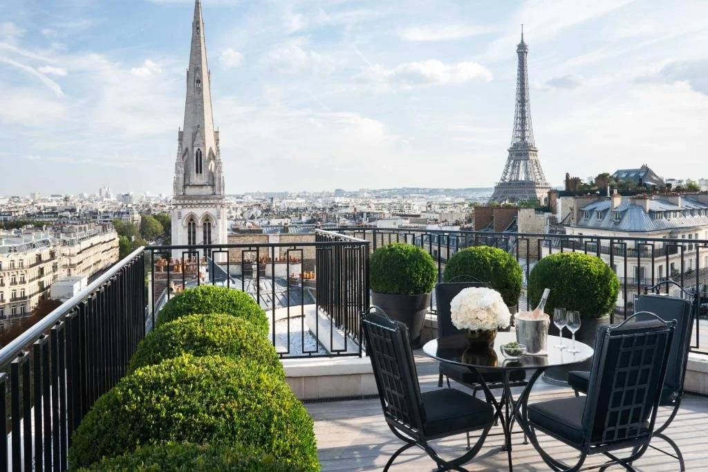 Four Seasons Hotel Paris