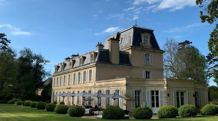 Chateau La Cheneviere