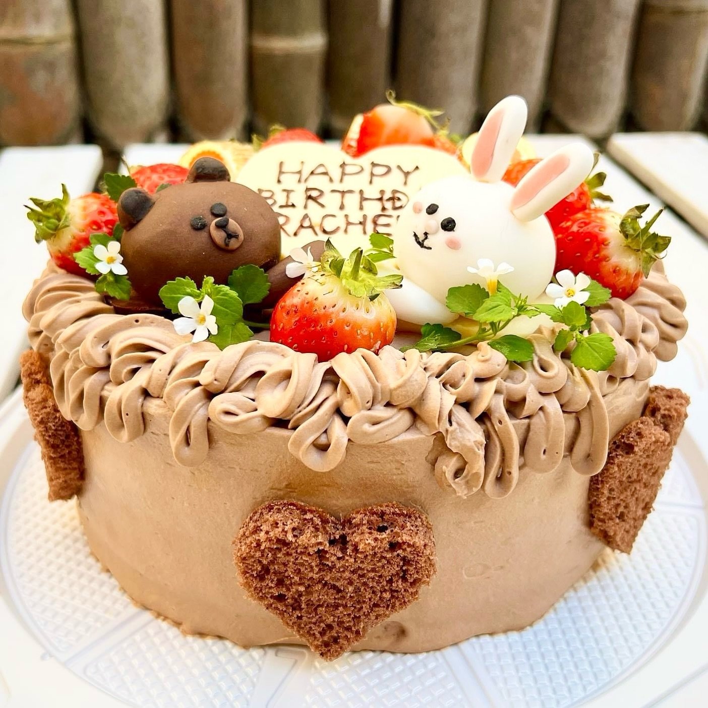 Calling all chocolate lovers ✨Our chocolate sponge cake with chocolate cream and strawberries 🐻 🐰

#necco #neccolondon #exmouthmarket #islingtonrestaurants #londonfood #londonfoodie #londoneats #everylastmouthful #londoncakes