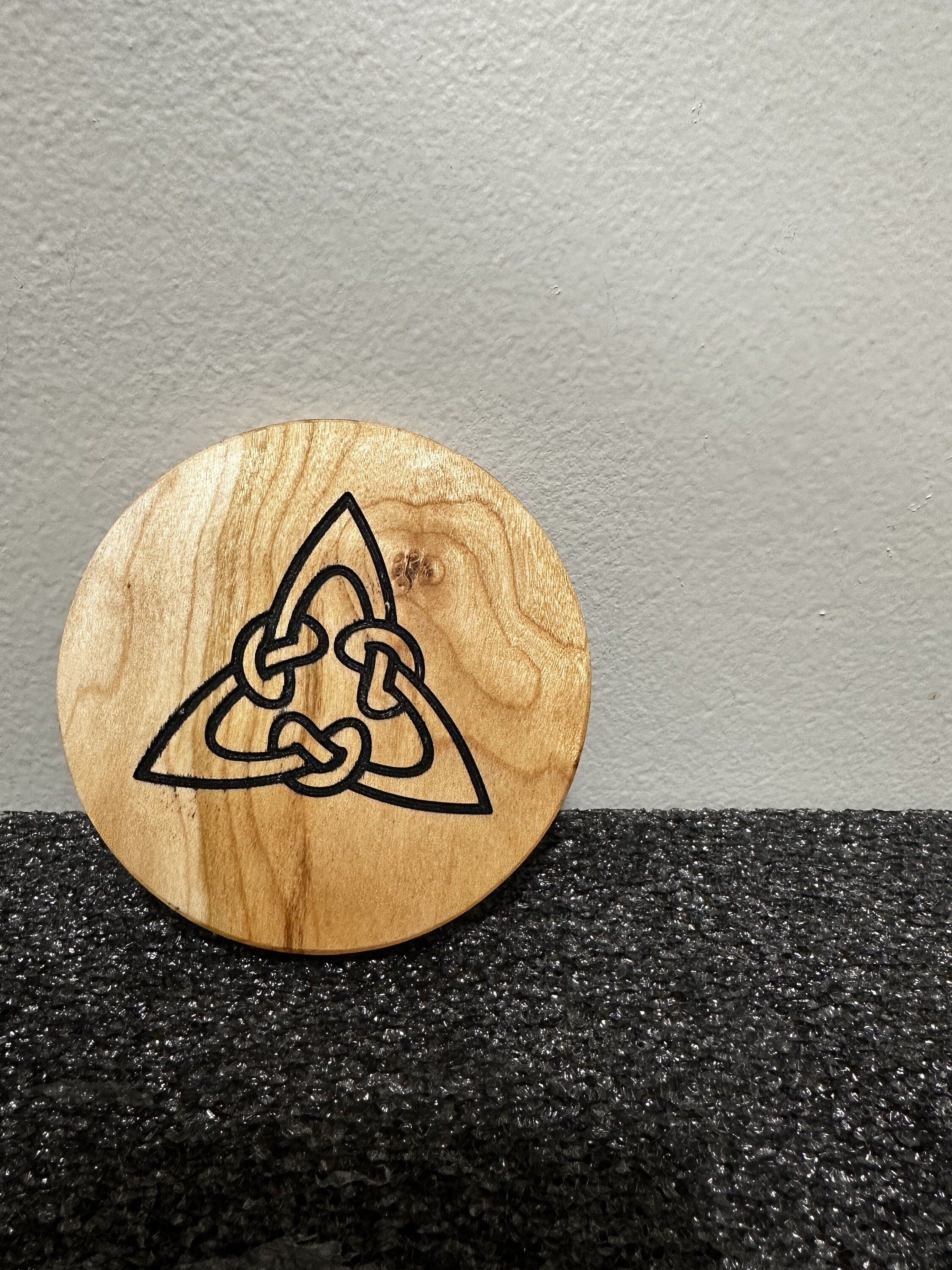 https://i.etsystatic.com/44396779/r/il/c9c4a4/5738043620/il_fullxfull.5738043620_328t.jpg
