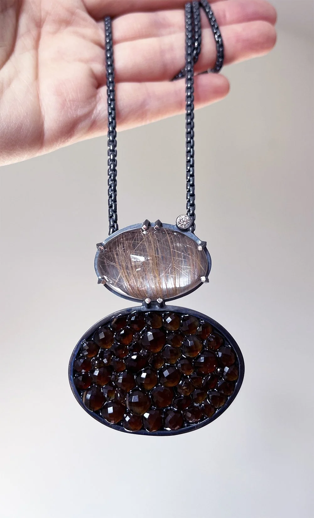 SacralNecklace4.jpg