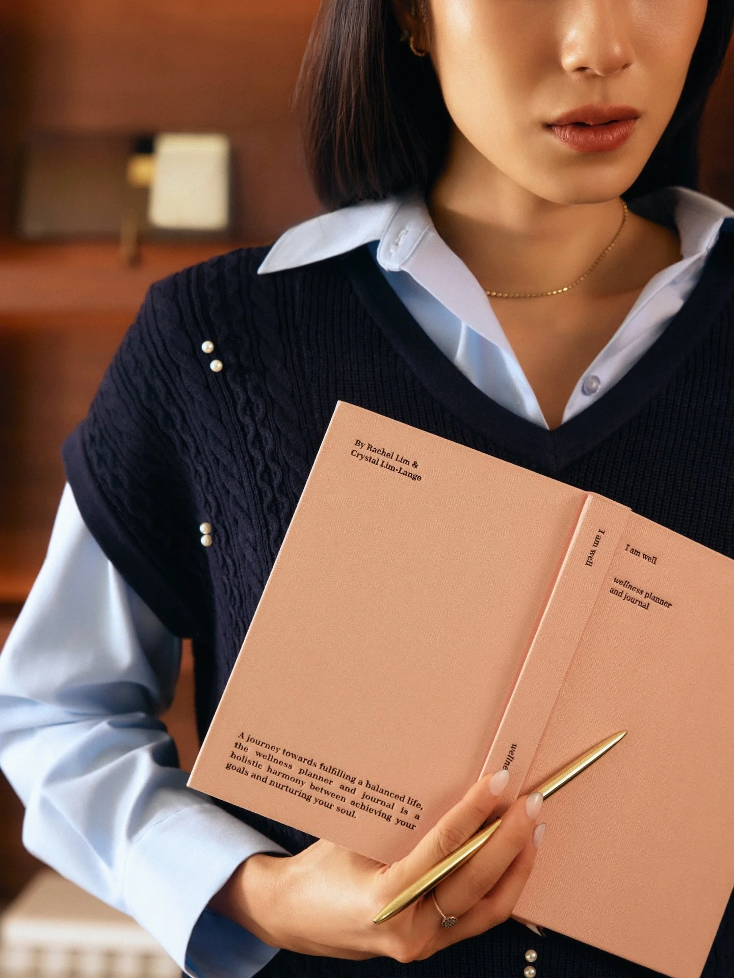 Annual and quarterly reviews, monthly themes, weekly check ins and gentle daily prompts help us pause, gain clarity and focus on what truly matters, so we can move through your year in a calmer, more intentional way🧘🏻