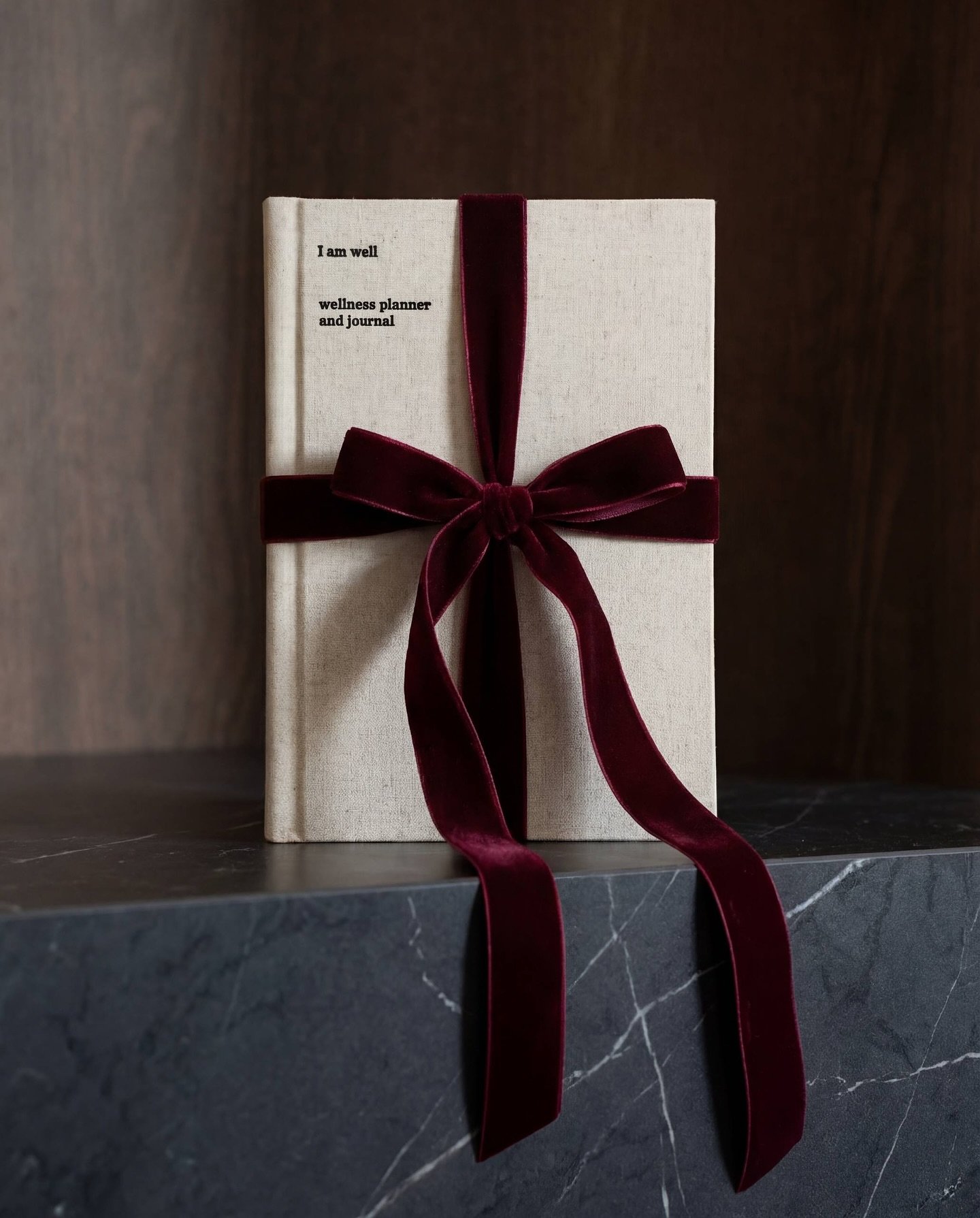 Give the gift of grounded growth🎁
Slow pages, gentle prompts and a quiet companion for their next season.