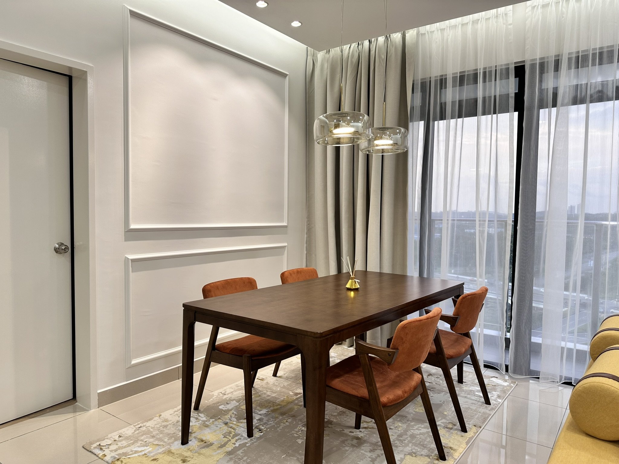 SS702 - Dining completion