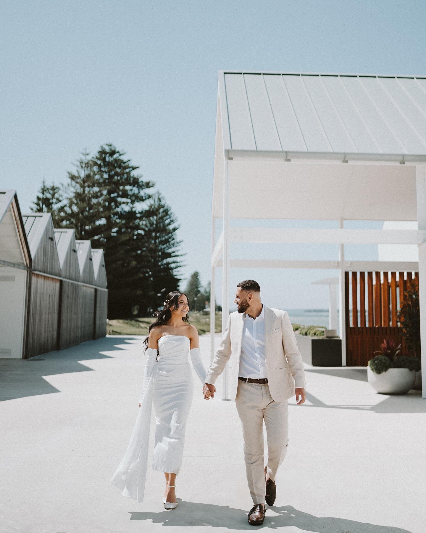 Wedded by the sea. A warm and intimate celebration for this duo.

Venue: @stgeorgesailingclub 

#sydneyweddingphotographer #sydneyweddingphotography #SydneyWedding
#SydneyWeddings #WeddingPlanner
#SydneyWeddingVenue #SydneyEventPlanner #luxurywedding