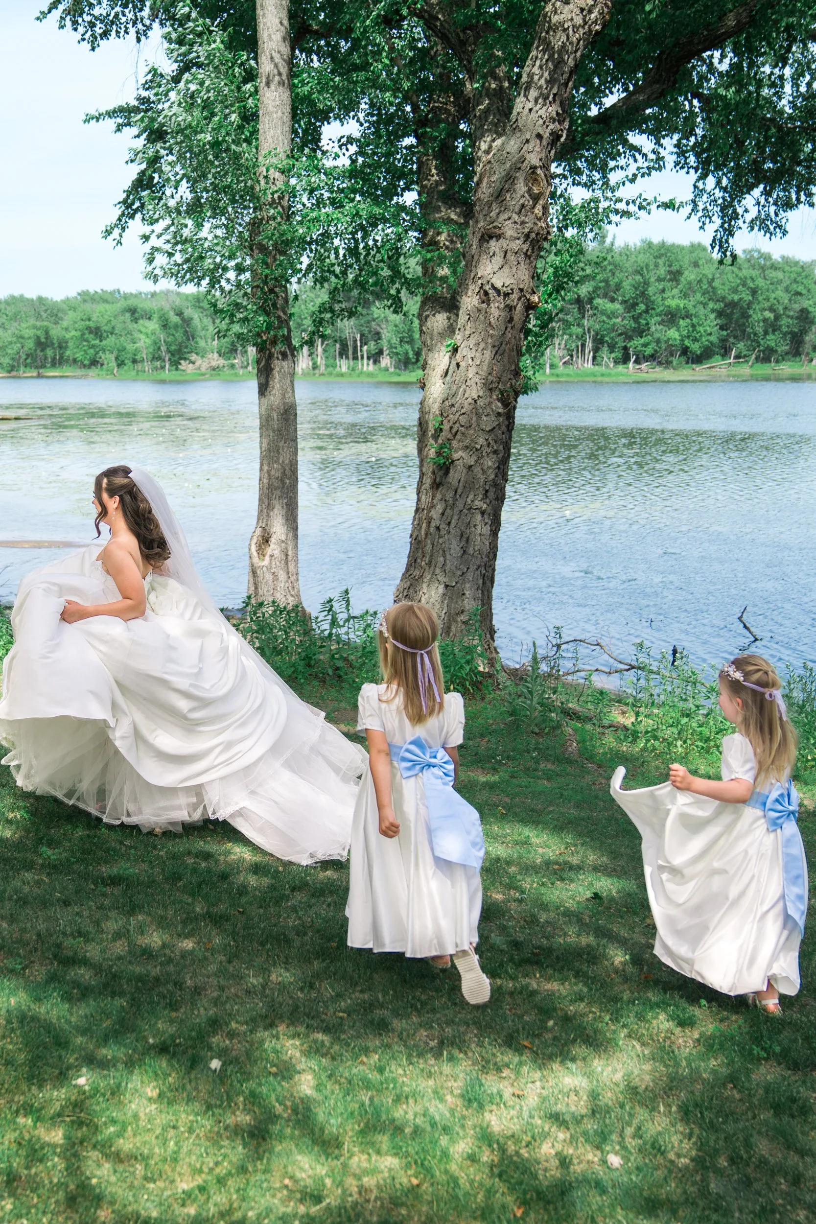 Celebrations-on-the-river-la-crosse-wisconsin-wedding-photography-midwest-wedding-portraits114.jpg