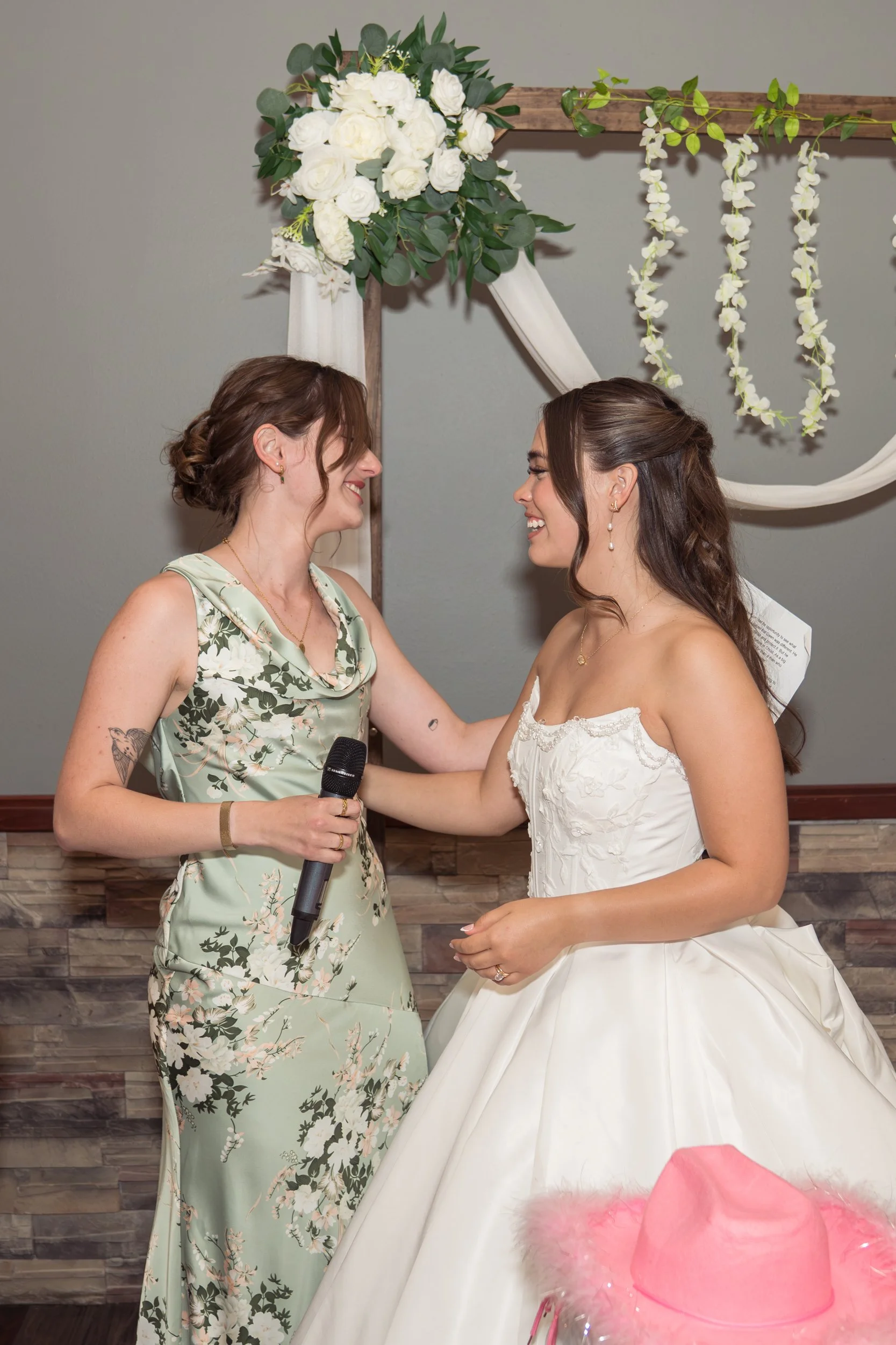 Celebrations-on-the-river-la-crosse-wisconsin-wedding-photography-midwest-wedding-portraits420.jpg