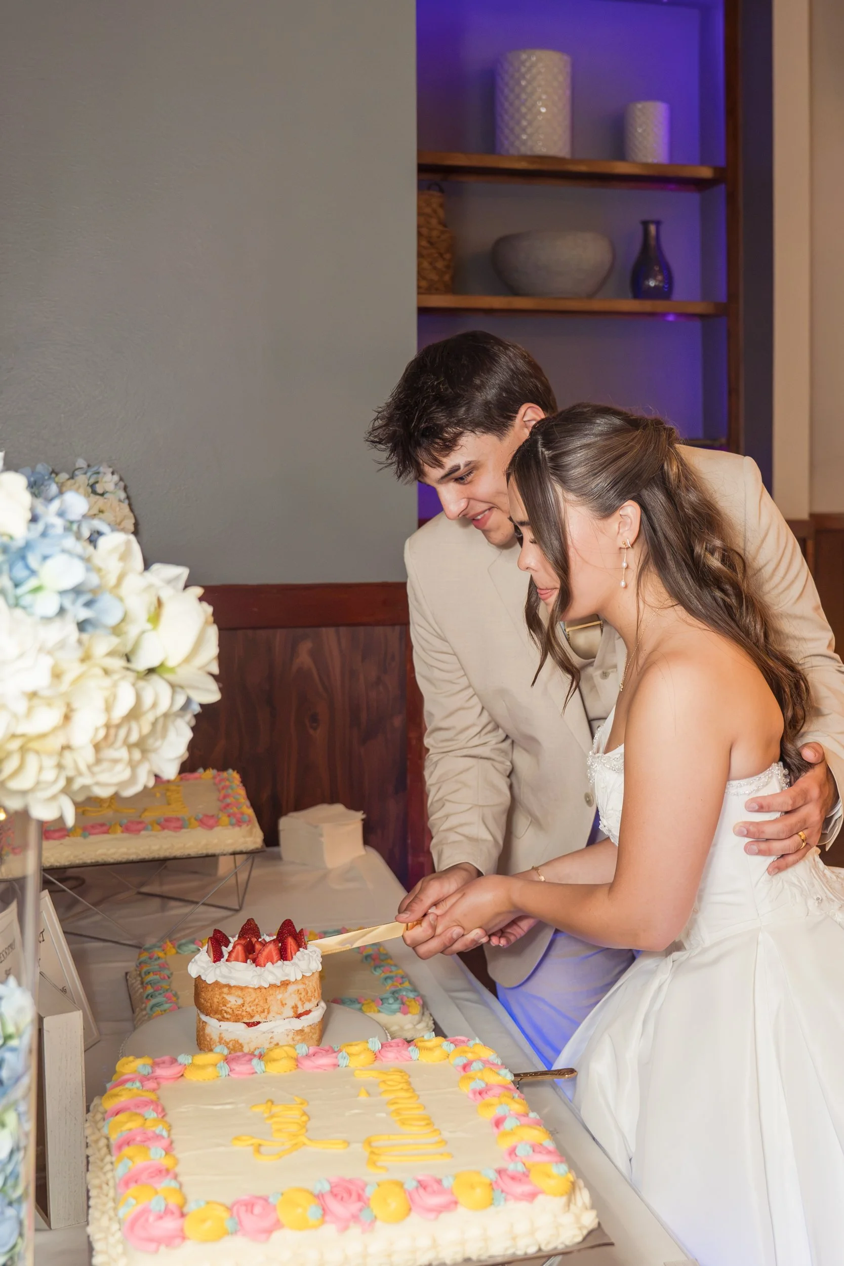 Celebrations-on-the-river-la-crosse-wisconsin-wedding-photography-midwest-wedding-portraits457.jpg