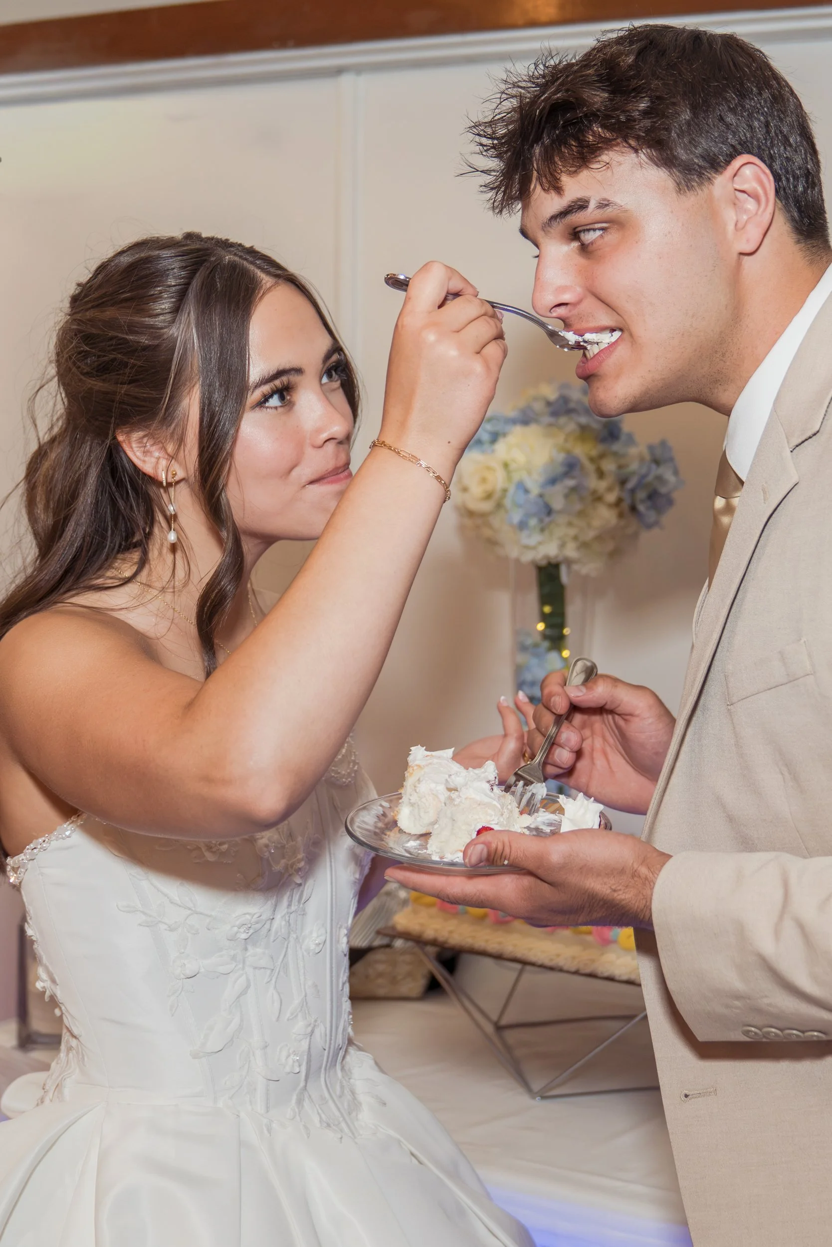 Celebrations-on-the-river-la-crosse-wisconsin-wedding-photography-midwest-wedding-portraits462.jpg