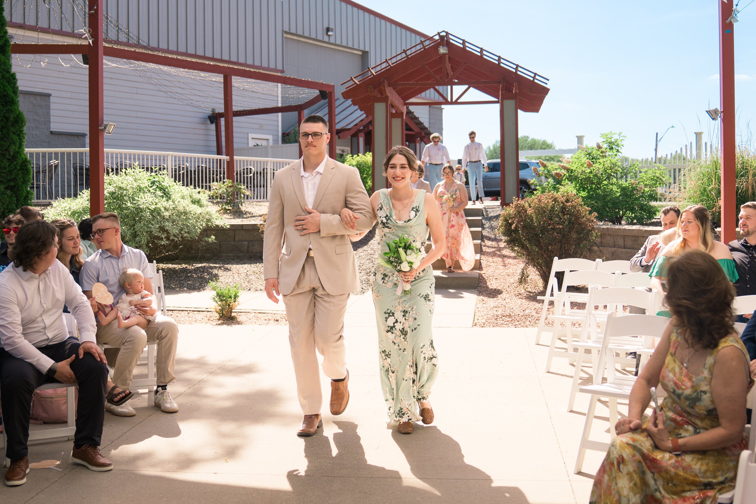Celebrations-on-the-river-la-crosse-wisconsin-wedding-photography-midwest-wedding-portraits191.jpg