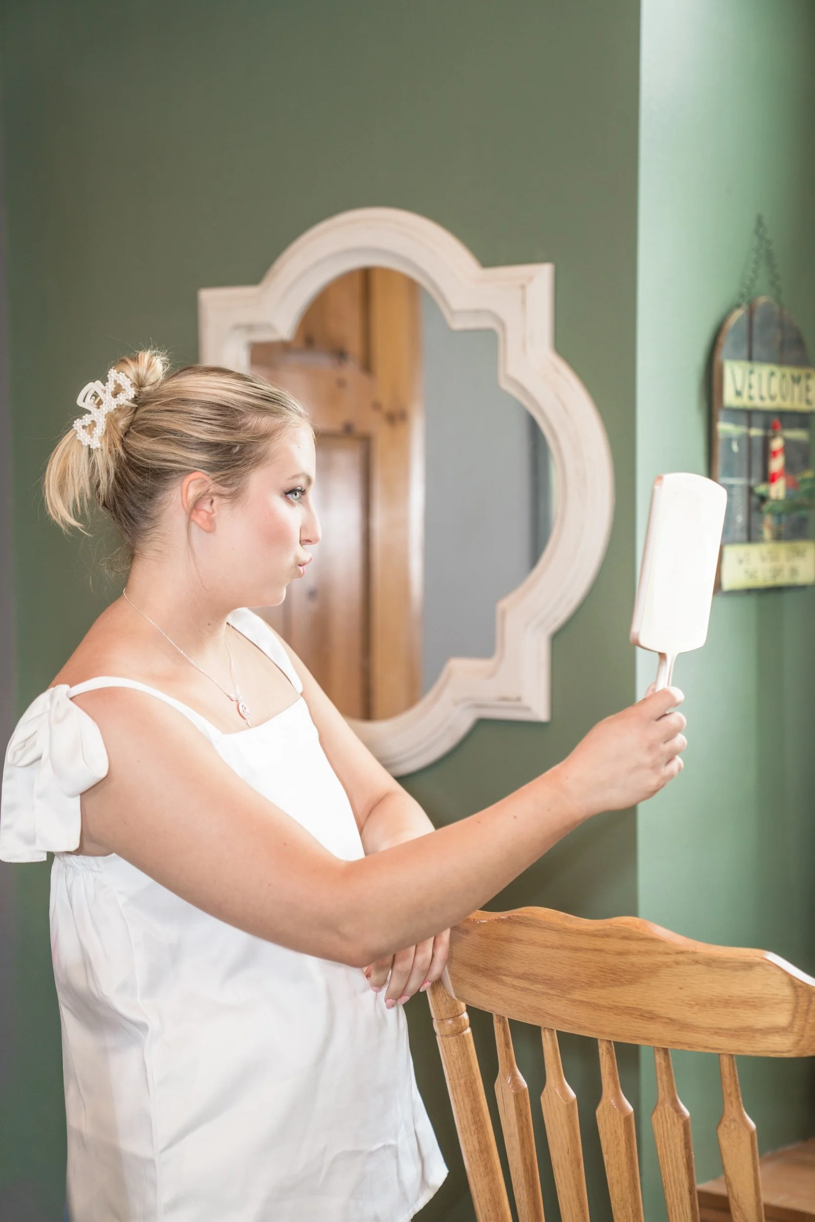Wisconsin-wedding-photographer-lacrosse-best-wedding-photography-bride-2027-milwaukee-wedding-photographer-bridal-portraits-056.jpg
