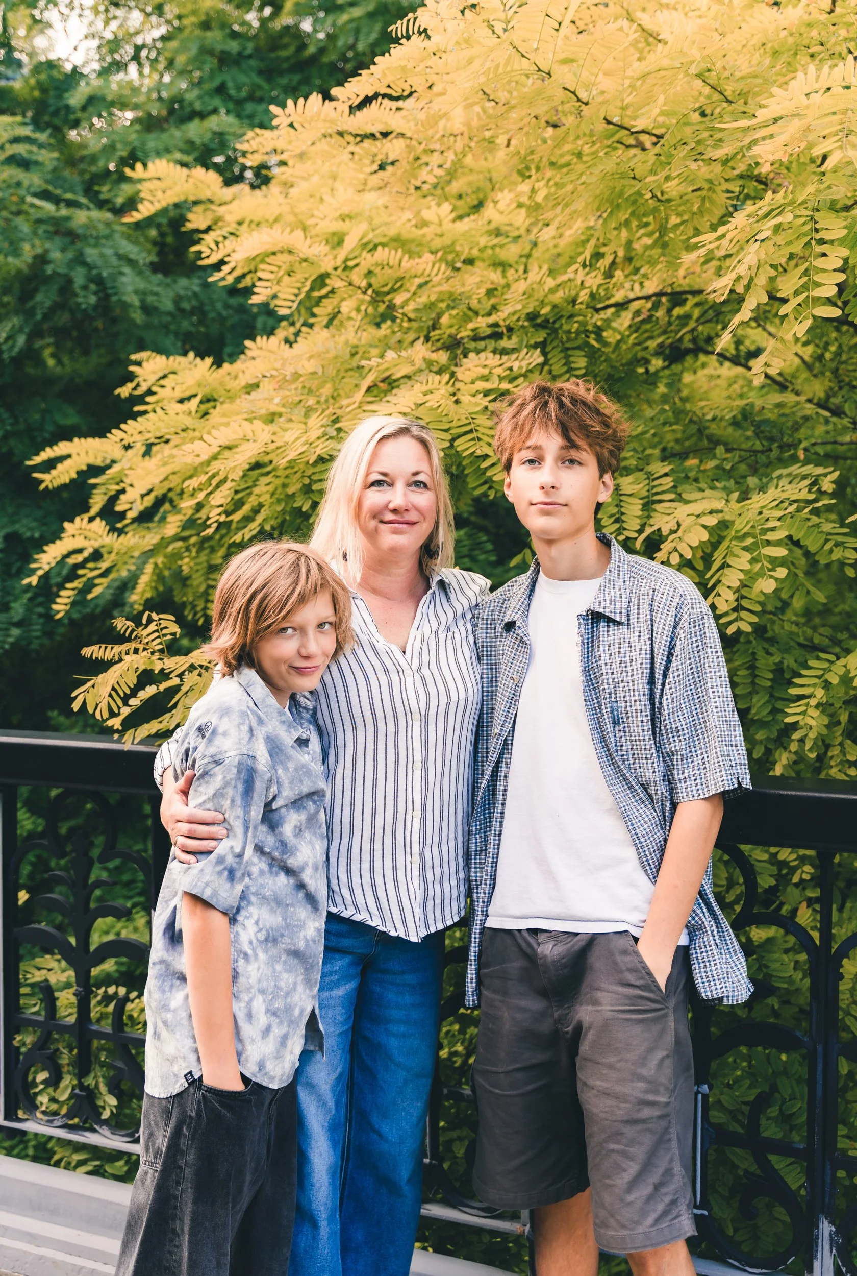 milwauke-wisconsin-family-portait-photography-session-family-photographer-black-cat-alley-shorewood-whitefishbay-lake-park-lake-michigan-family-photographer-101.jpg